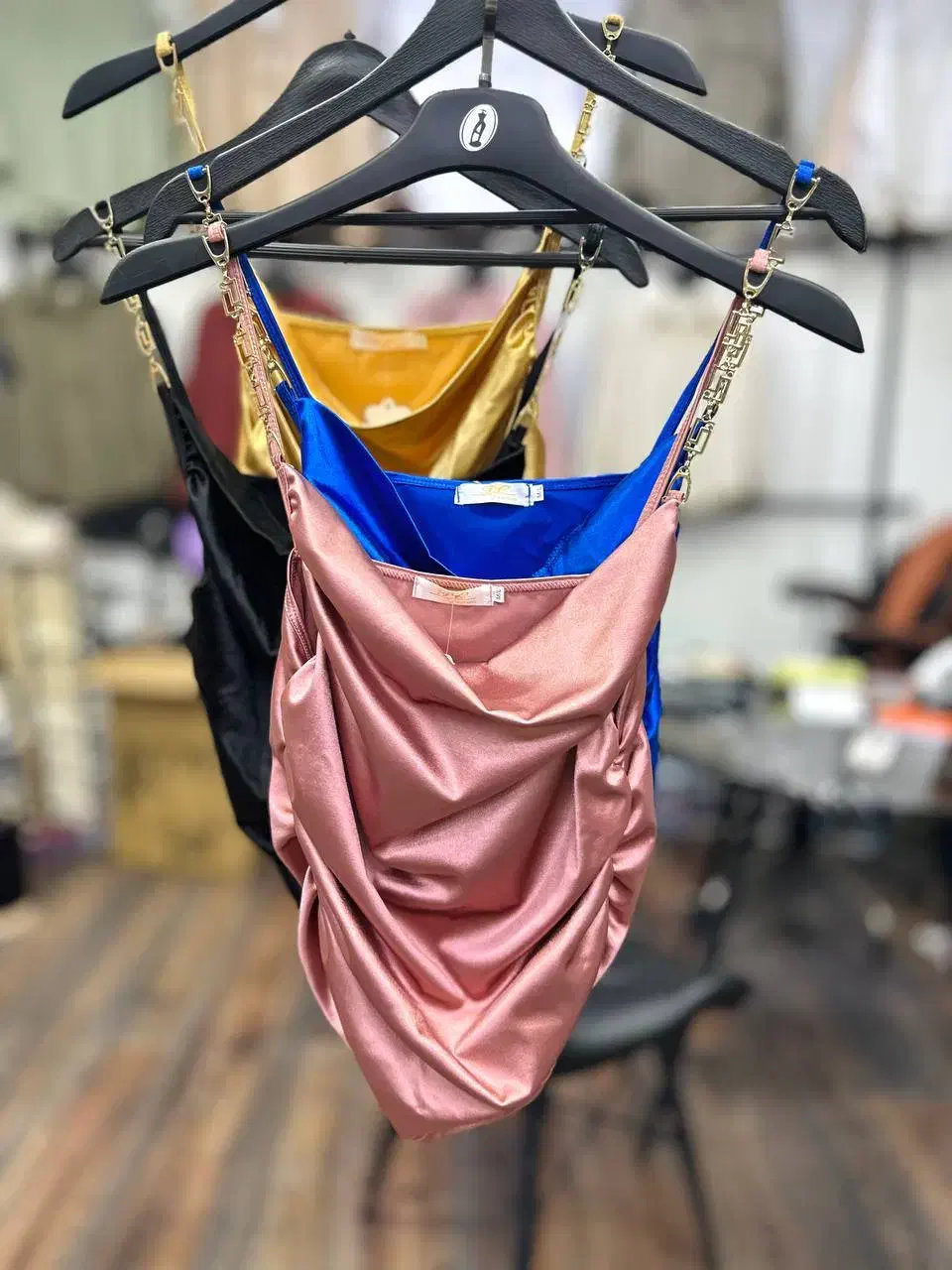 حراج لباس به علت تغییر صنف|حراج|قشم, |دیوار