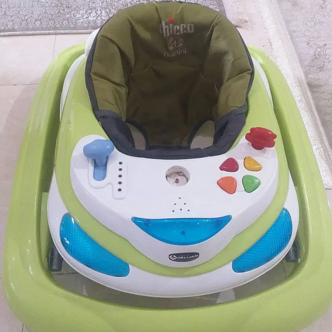 سیسمونی کودک|کالسکه و لوازم جانبی|اهواز, کوی باهنر|دیوار