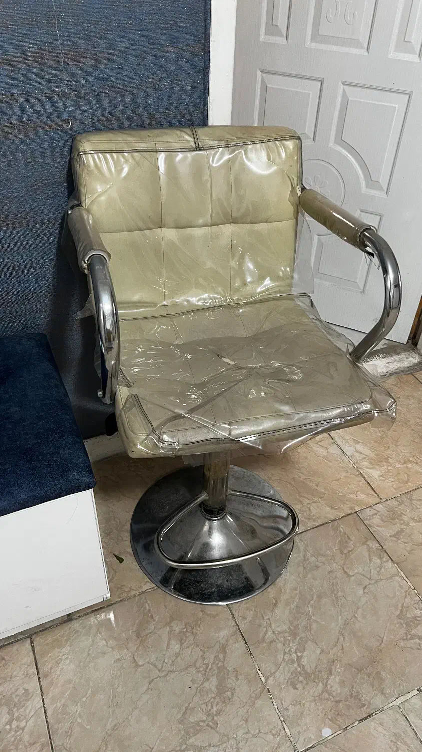 فروش صندلی|آرایشگاه و سالن‌های زیبایی|قزوین, |دیوار