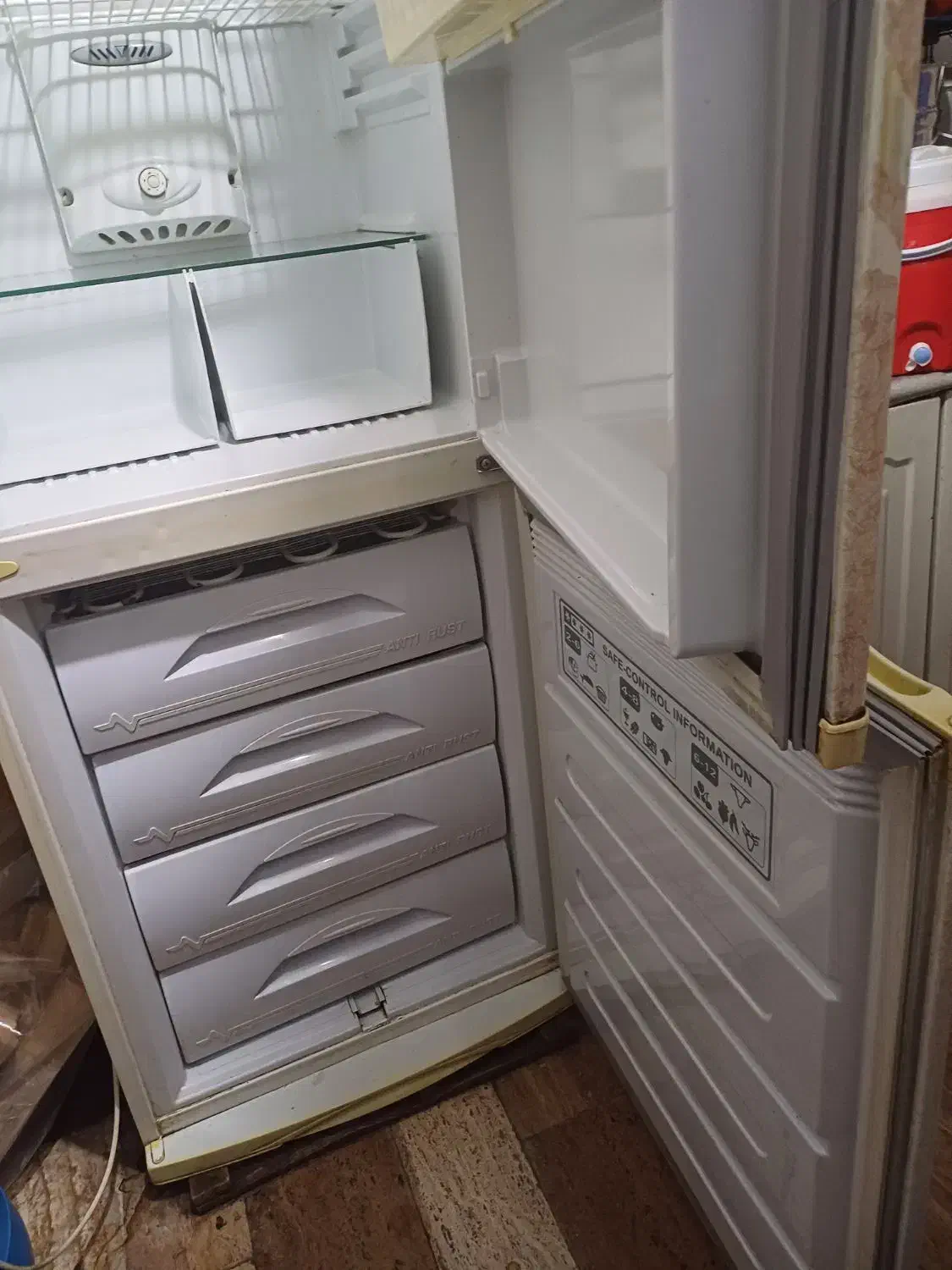 فروش یخچال دو درب امرسان|یخچال و فریزر|قزوین, |دیوار