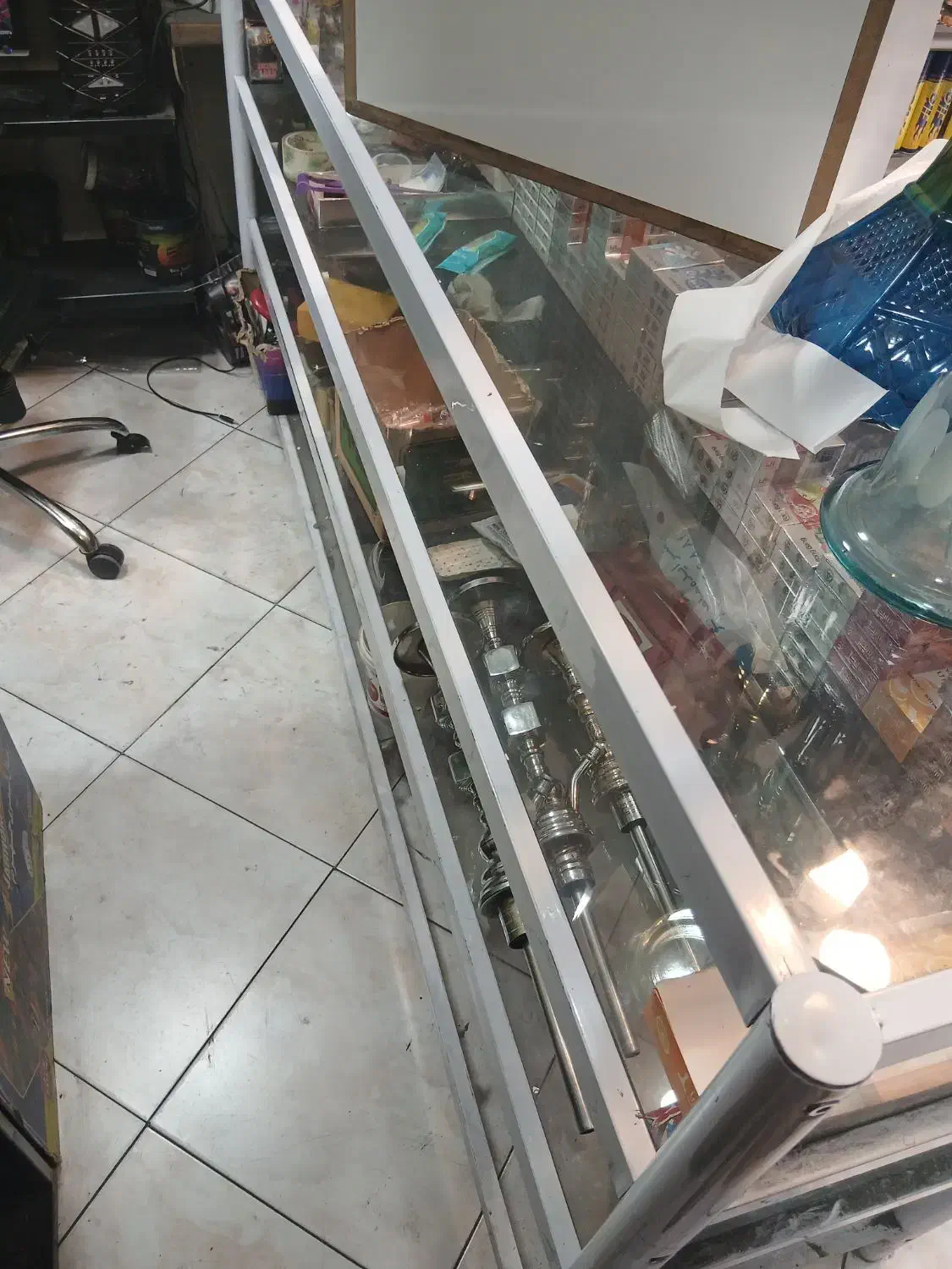 پیشخوان شیشه ای|فروشگاه و مغازه|تهران, جوانمردان (اندیشه)|دیوار