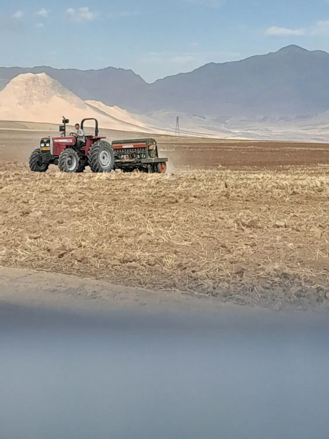 کار با ردیفکار گشت گستر|خدمات باغبانی و درختکاری|نورآباد, |دیوار