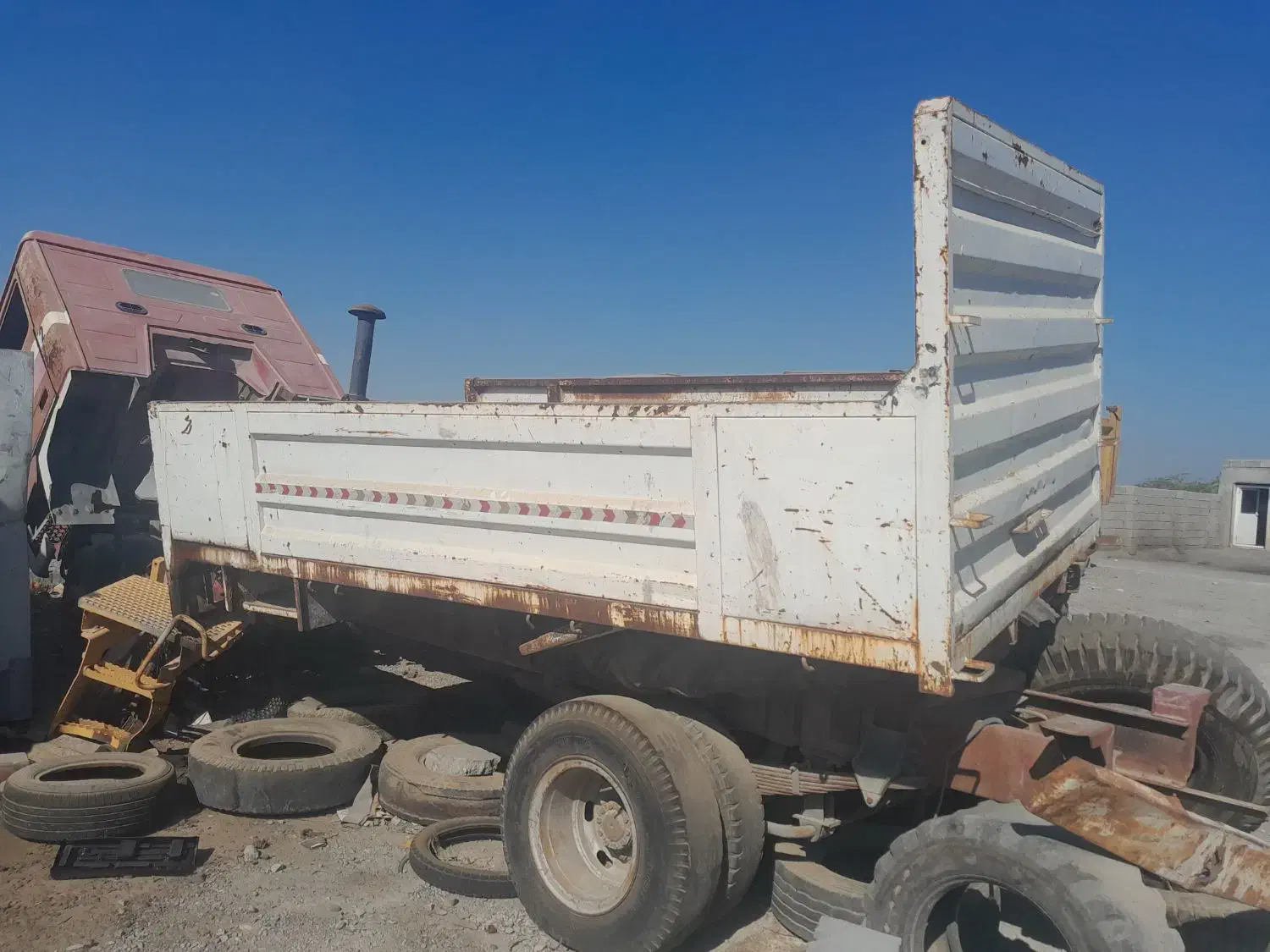 اتاق فلزی باری ایسوزو ۵۲۰۰|قطعات یدکی و لوازم جانبی|میناب, |دیوار