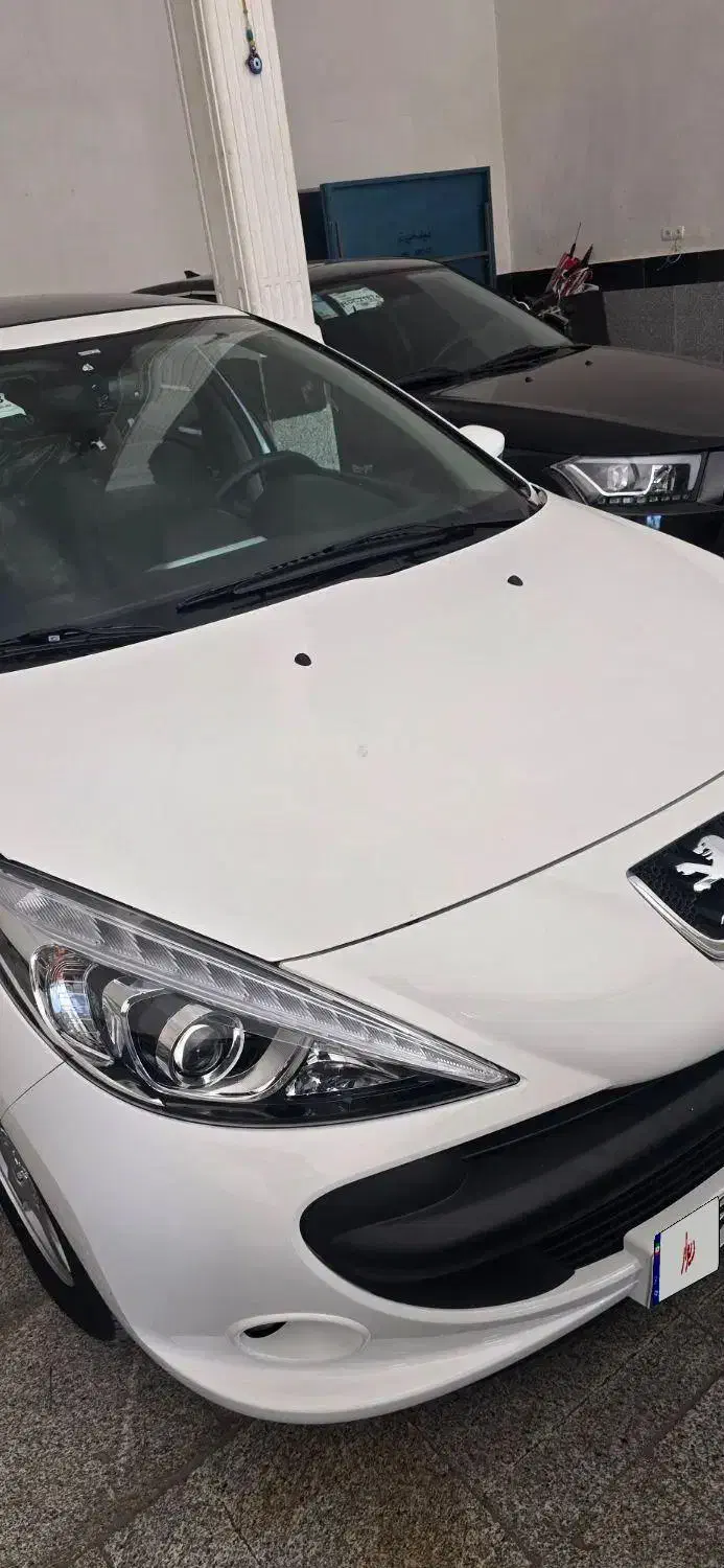 پژو۲۰۷ اتومات سقف شیشه|خودرو سواری و وانت|کرج, حیدرآباد|دیوار