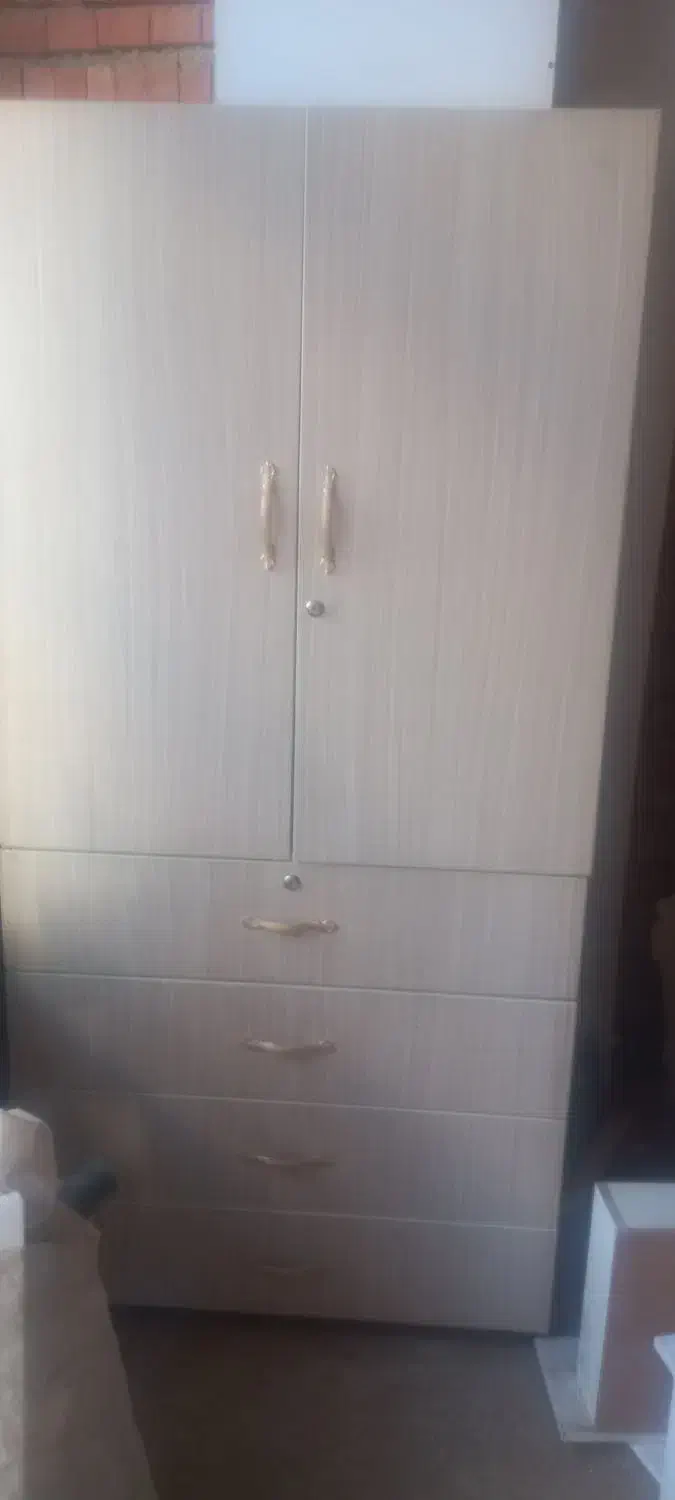 کمد رخت اویز ام دی اف|مبلمان خانگی و میز عسلی|مریوان, |دیوار