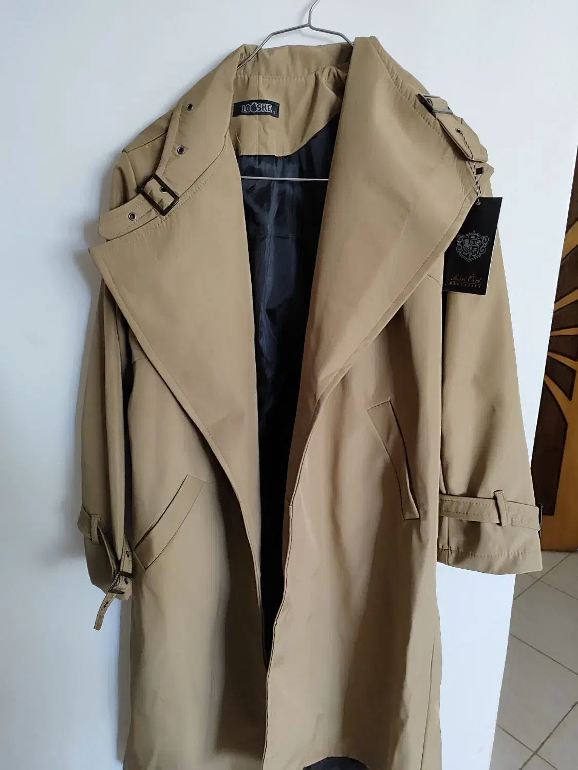 پوشاک|لباس|مبارکه, |دیوار