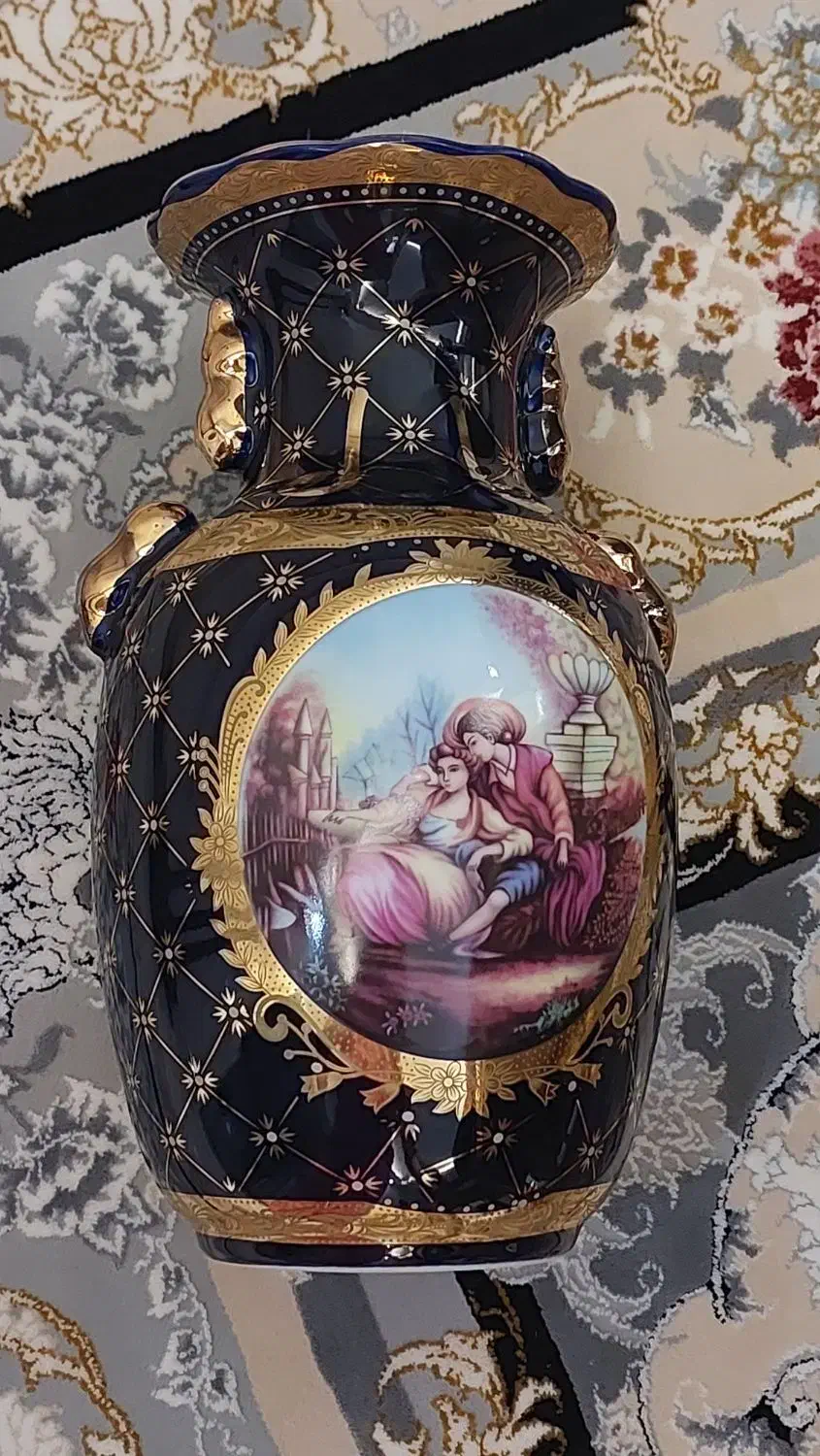 شکلات خوی و گلدان لیلی مجنون|کلکسیون اشیاء عتیقه|تهران, چیتگر جنوبی|دیوار