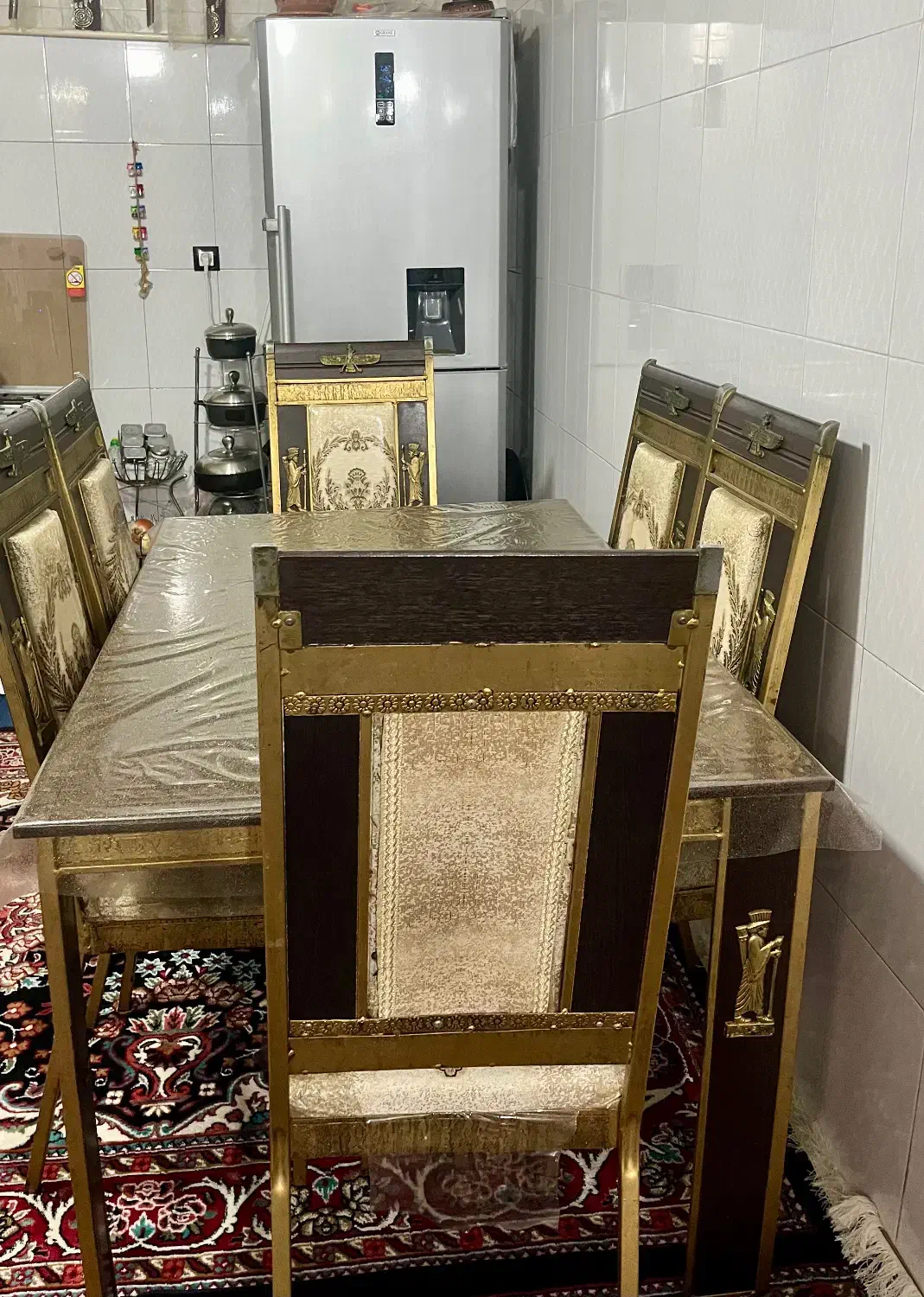 ناهارخوری|میز و صندلی غذاخوری|قم, شهرک امام حسین|دیوار