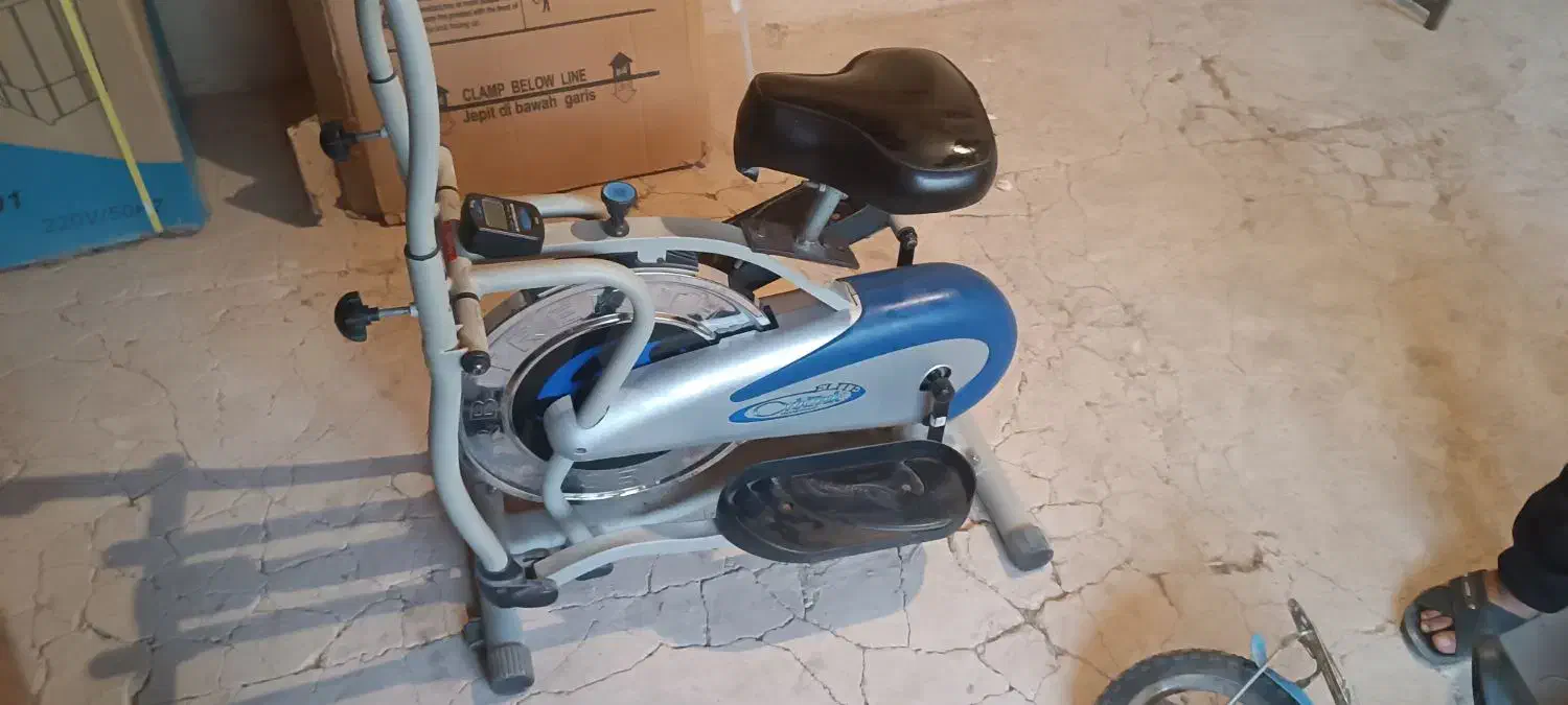 دوچرخه ثابت|تجهیزات ورزشی|میلاجرد, |دیوار