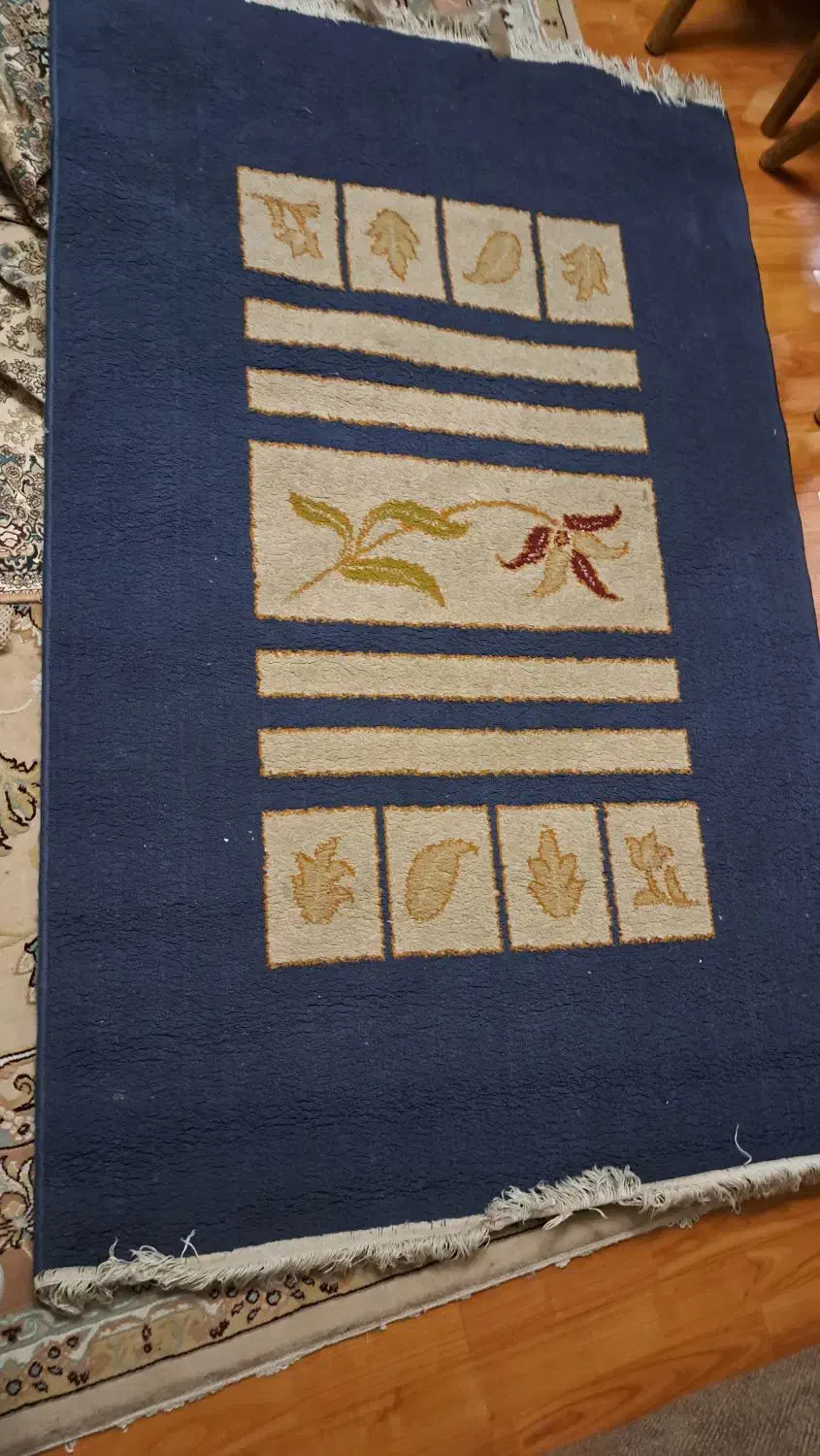 قالیچه فانتزی|فرش|کرج, جهان‌شهر|دیوار