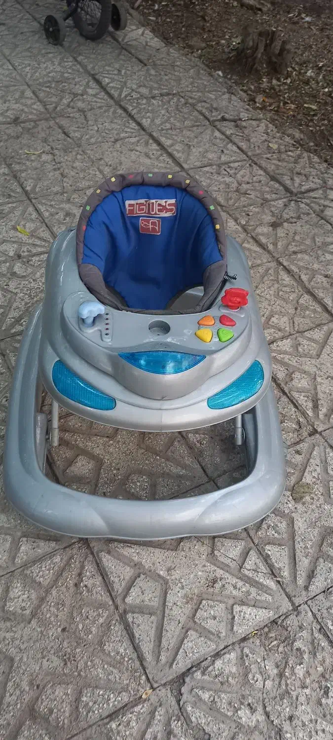 کالکسه و رورواک و کریر  هر سه باهم ۱۸۰۰|کالسکه و لوازم جانبی|ماهدشت, |دیوار