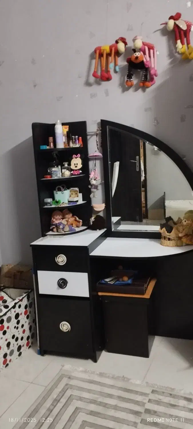 تخت و خوشخواب و دراور و کمد نوجوان|تخت و سرویس خواب|تربت جام, جامی|دیوار