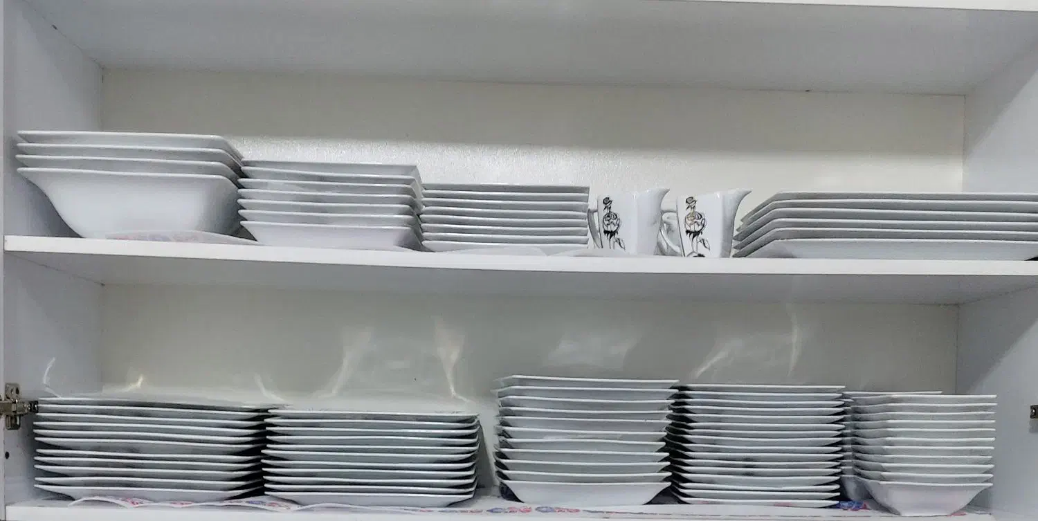 سرویس چینی۲۴نفره|ظروف سرو و پذیرایی|خرمآباد, |دیوار