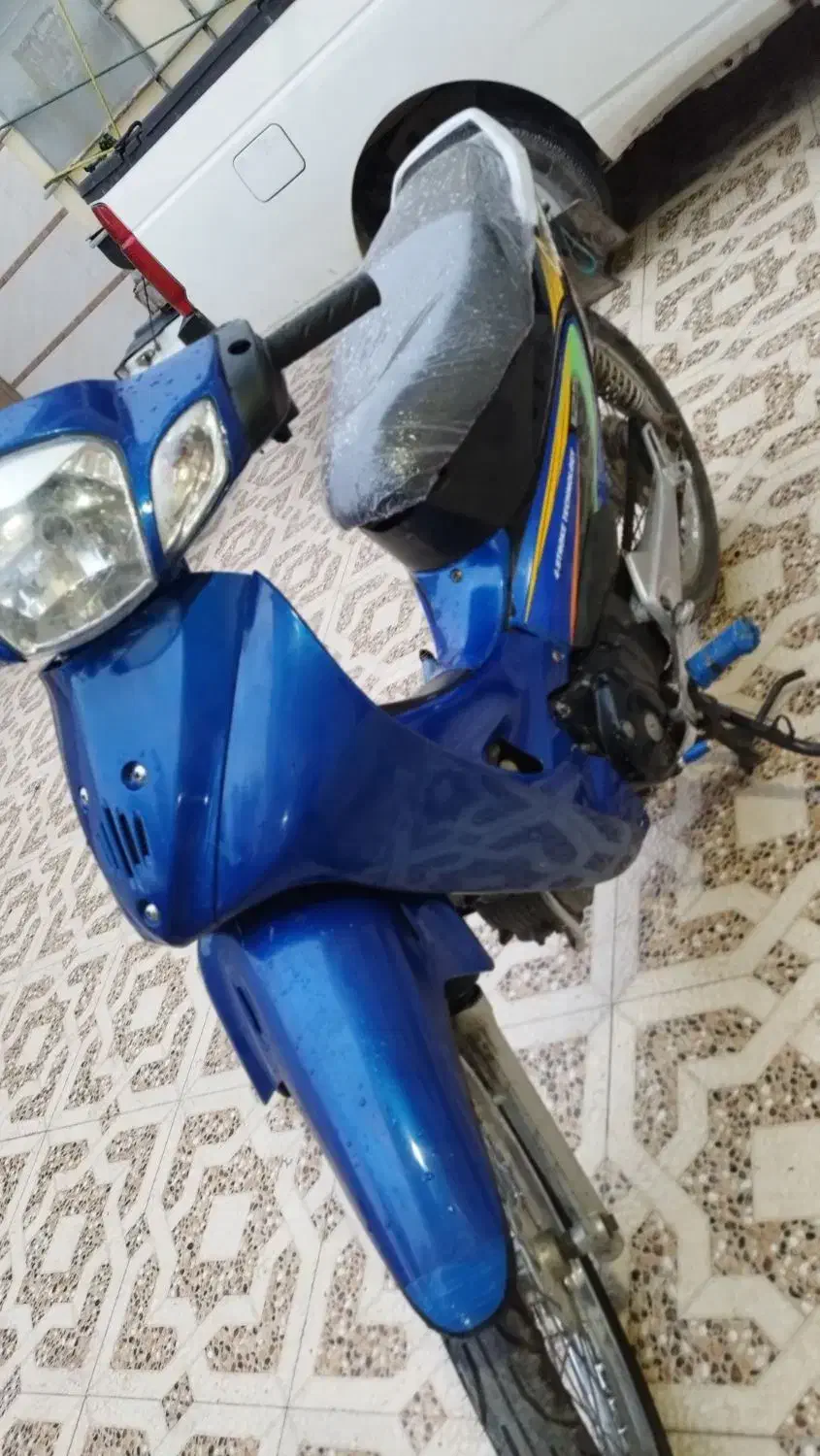 ویو هوندا|موتورسیکلت|بندر دیر, |دیوار