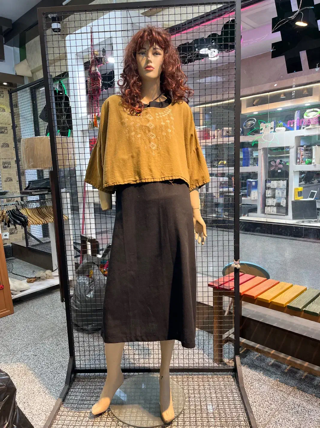 فروش مانکن،رگال،چوبکارفنس،نه تیله ونئون یکجاوتک تک|فروشگاه و مغازه|نسیم‌شهر, |دیوار