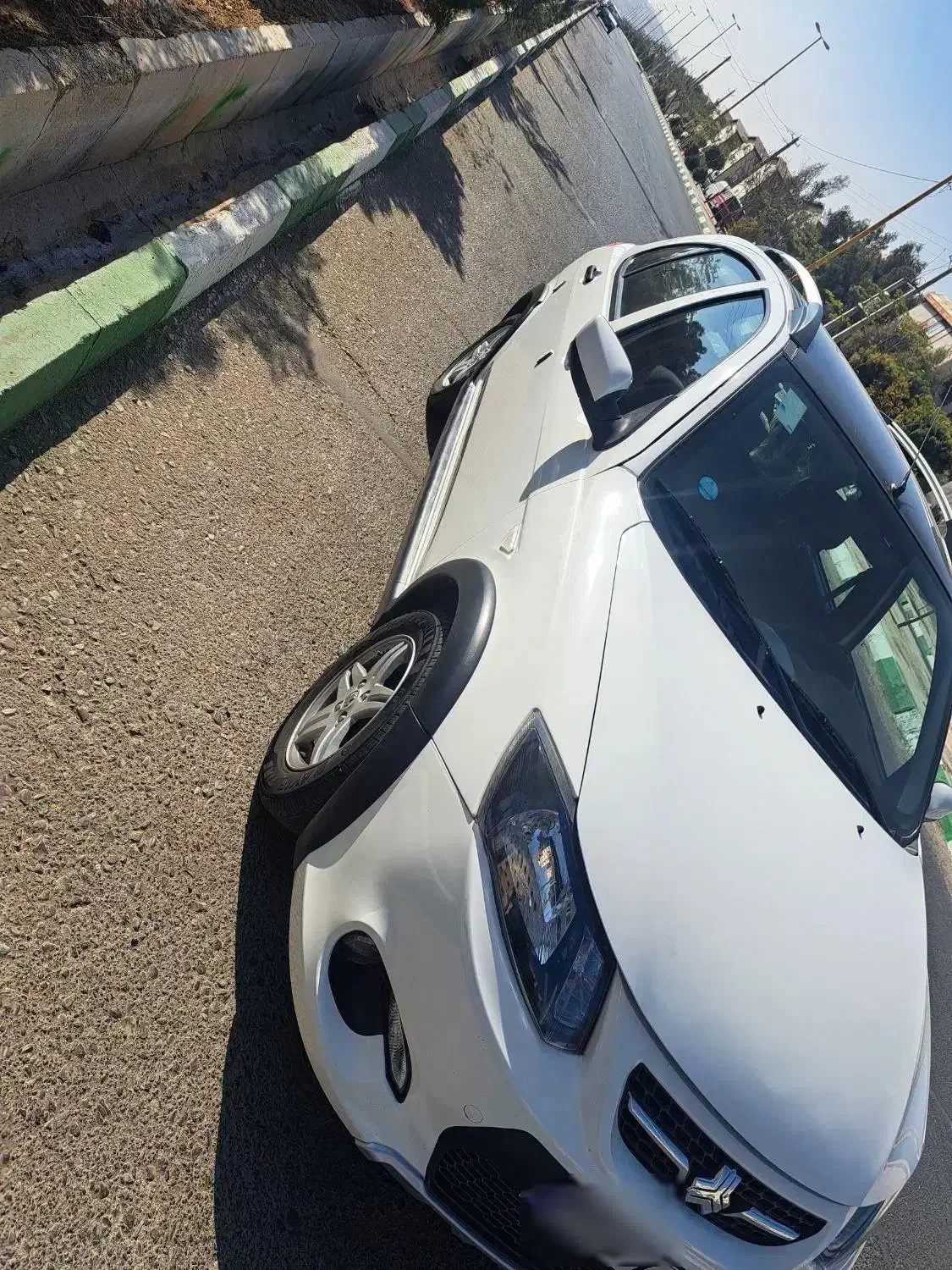 کوییک R مدل ۱۴۰۲ سفید بدون رنگ کم کارکرد|خودرو سواری و وانت|پرند, فاز ۰|دیوار