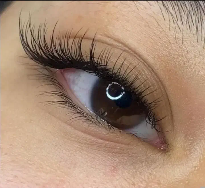 آموزش اکستنشن مژه و لیفت مژه و ابرو|خدمات آرایشگری و زیبایی|نرماشیر, |دیوار