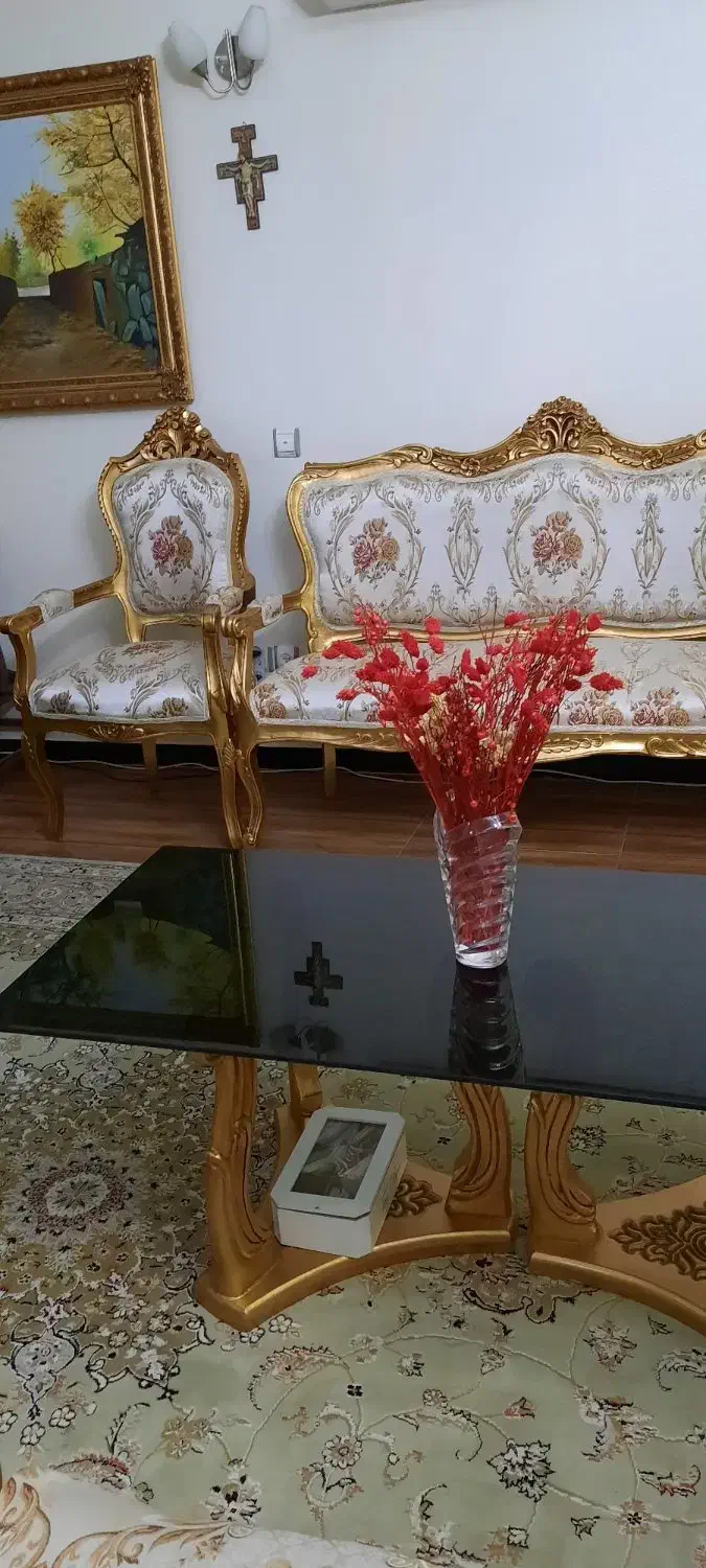 فروش مبلمان ۹ نفره ومیز وسط|مبلمان خانگی و میز عسلی|شاهین‌شهر, فردوسی|دیوار