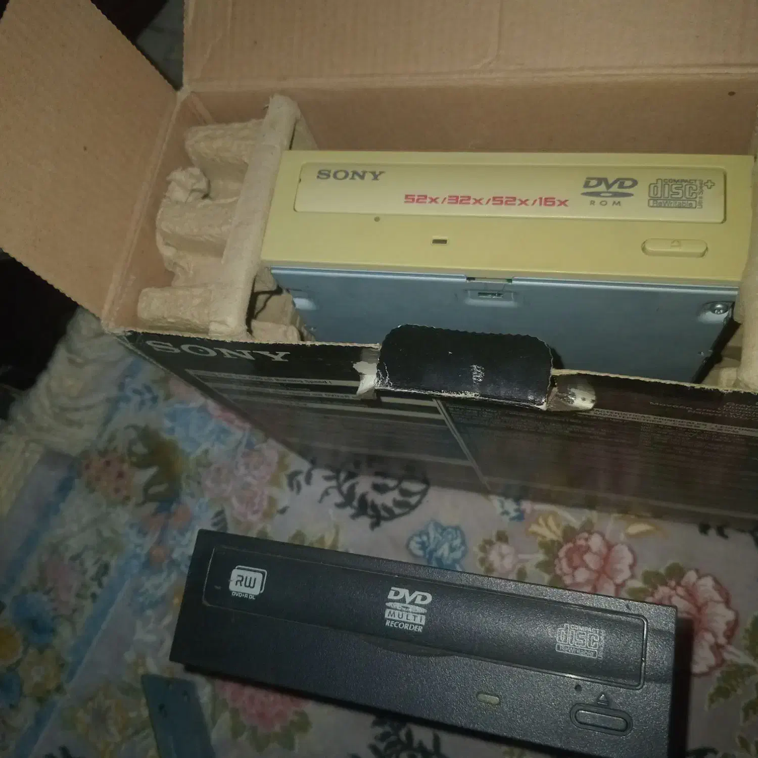 دو عدد دی وی دی رام رایتر نو نو آکبند|قطعات و لوازم جانبی رایانه|قرچک, باقرآباد|دیوار