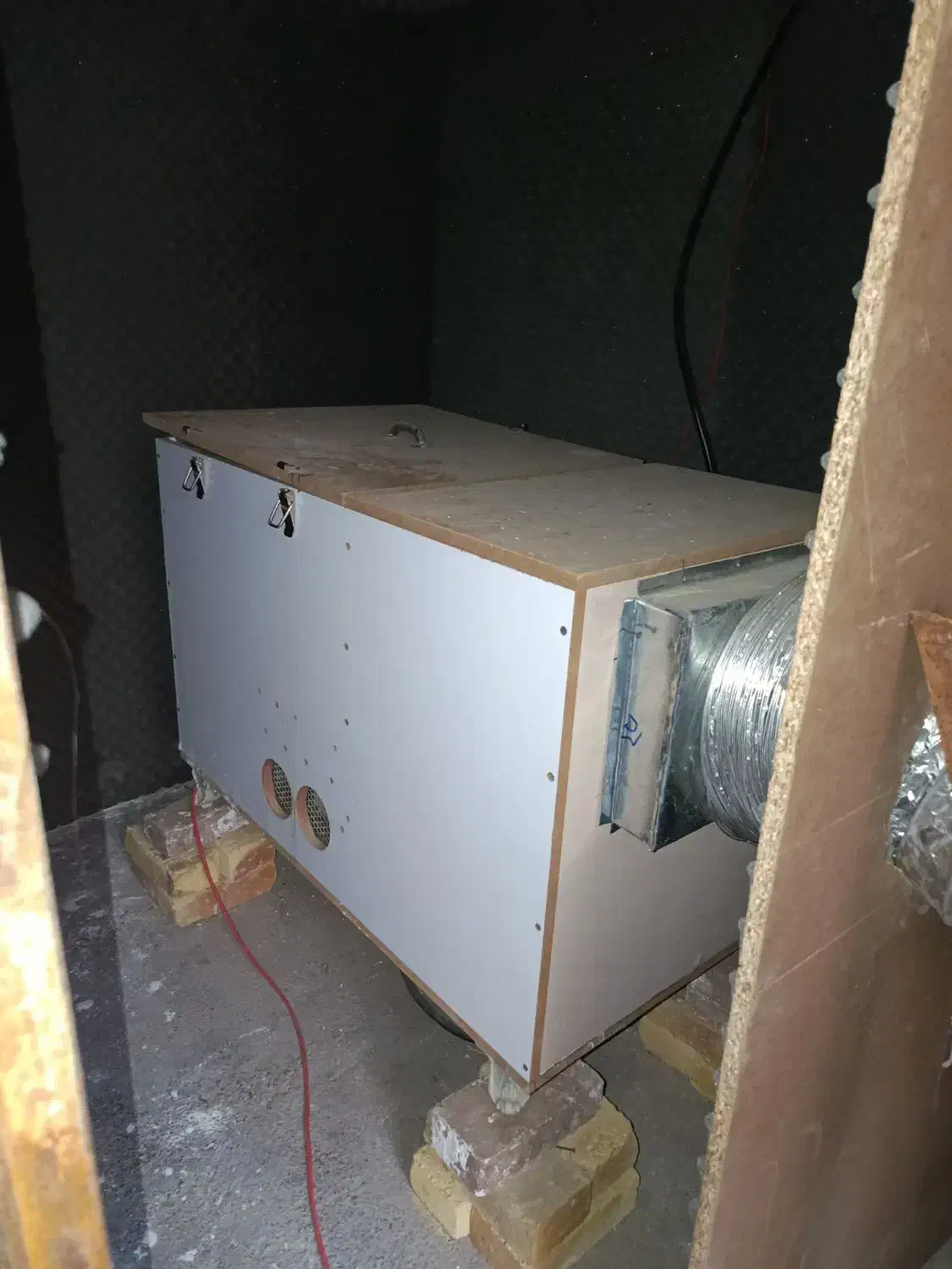 سایلنت باکس|قطعات و لوازم جانبی رایانه|ارومیه, |دیوار