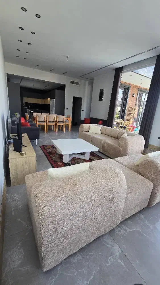 اجاره ویلا مستقیم از مالک|اجارهٔ کوتاه‌مدت ویلا و باغ|تهران, گلستان (شهرک راه آهن)|دیوار