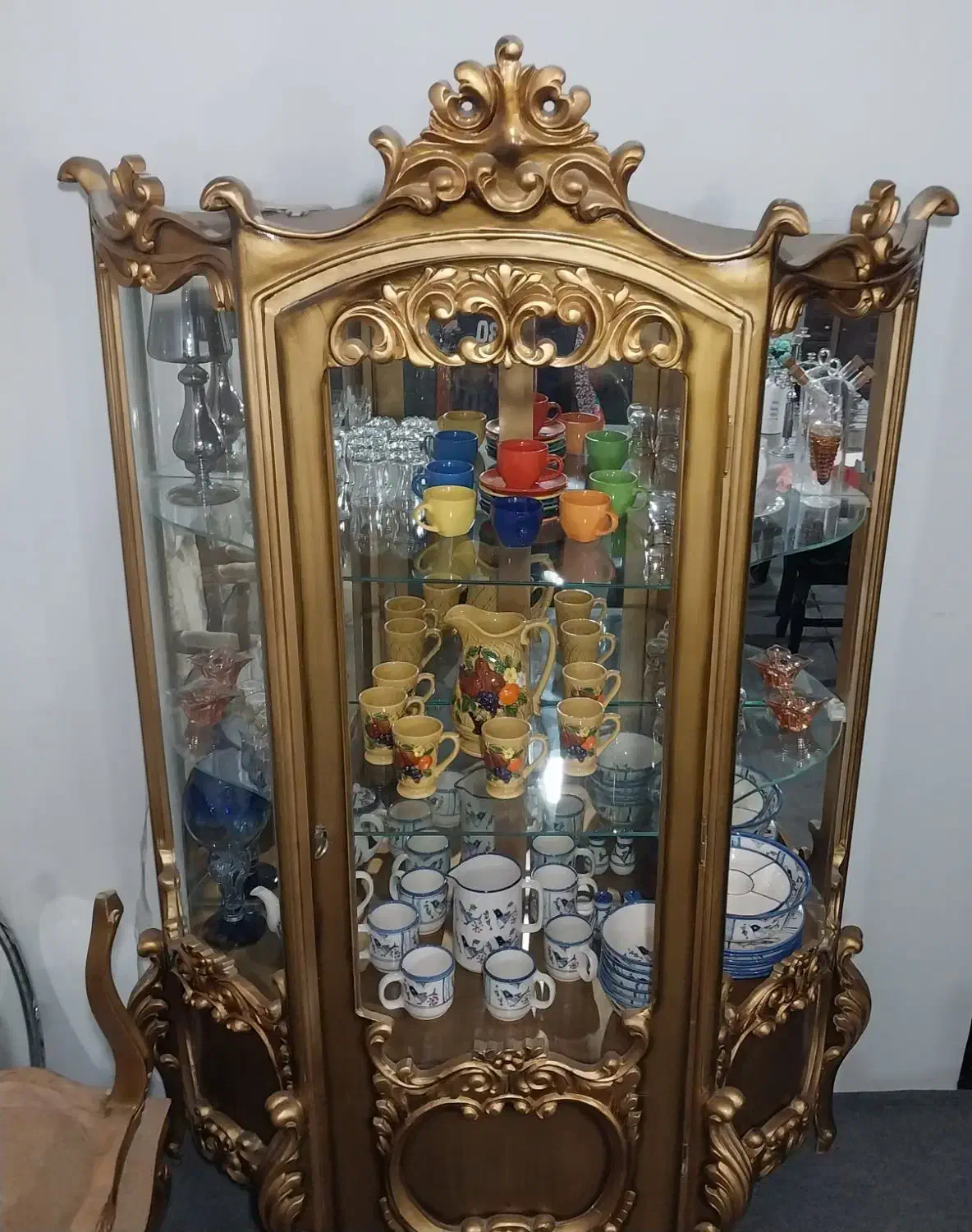 کمد|بوفه، ویترین، کنسول|بندر انزلی, آذربایجان|دیوار