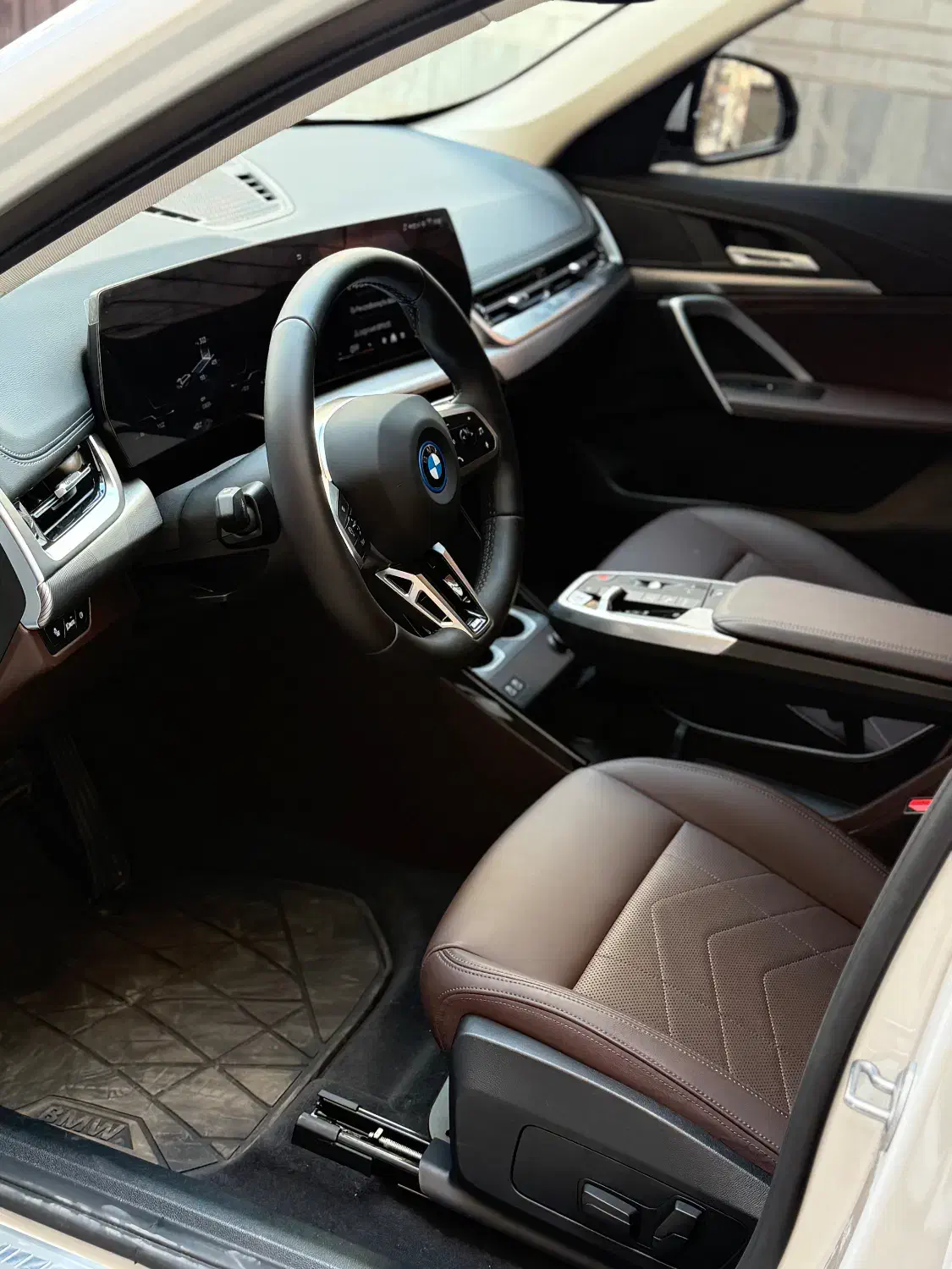 BMW ix1 مدل 2025|خودرو سواری و وانت|تهران, زرگنده|دیوار