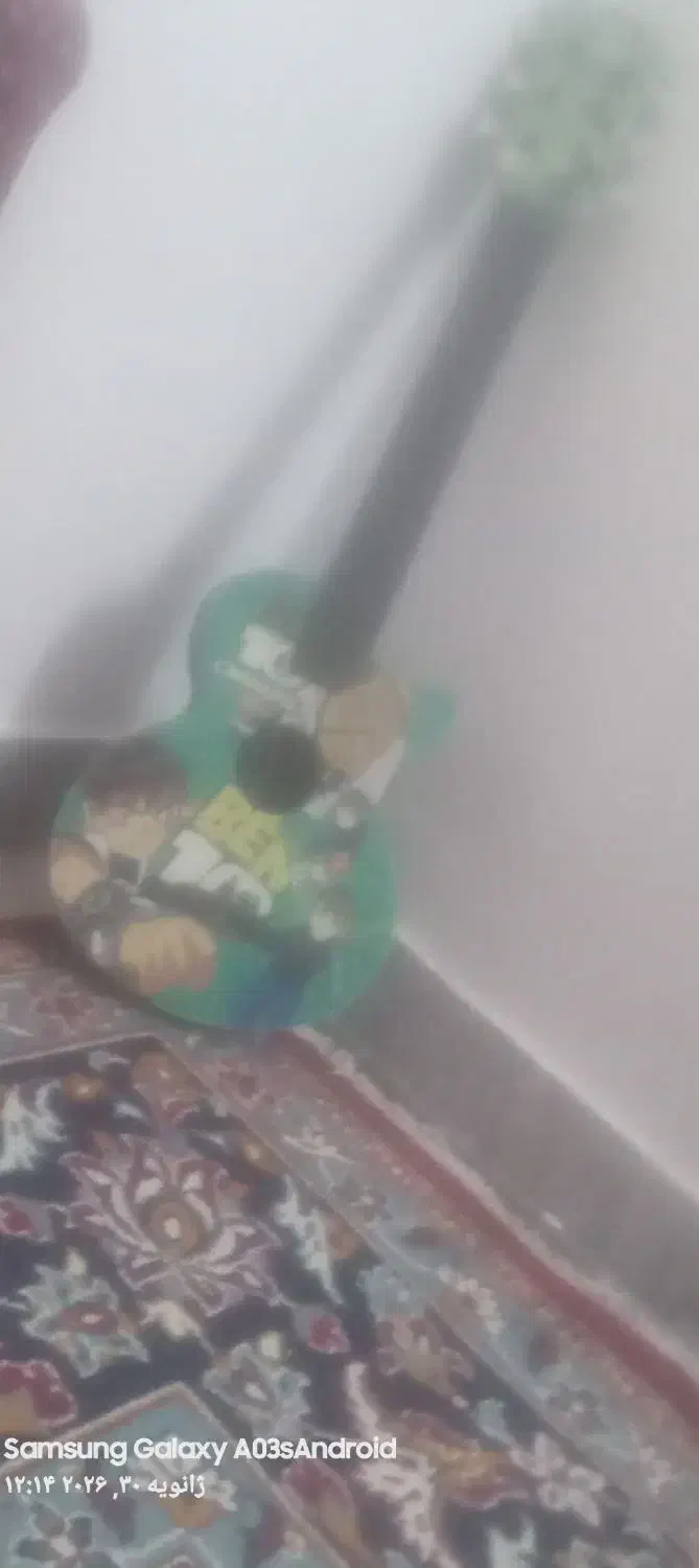 گیتار کیفیت عالی|گیتار، بیس، امپلیفایر|سبزوار, قصبه غربی|دیوار