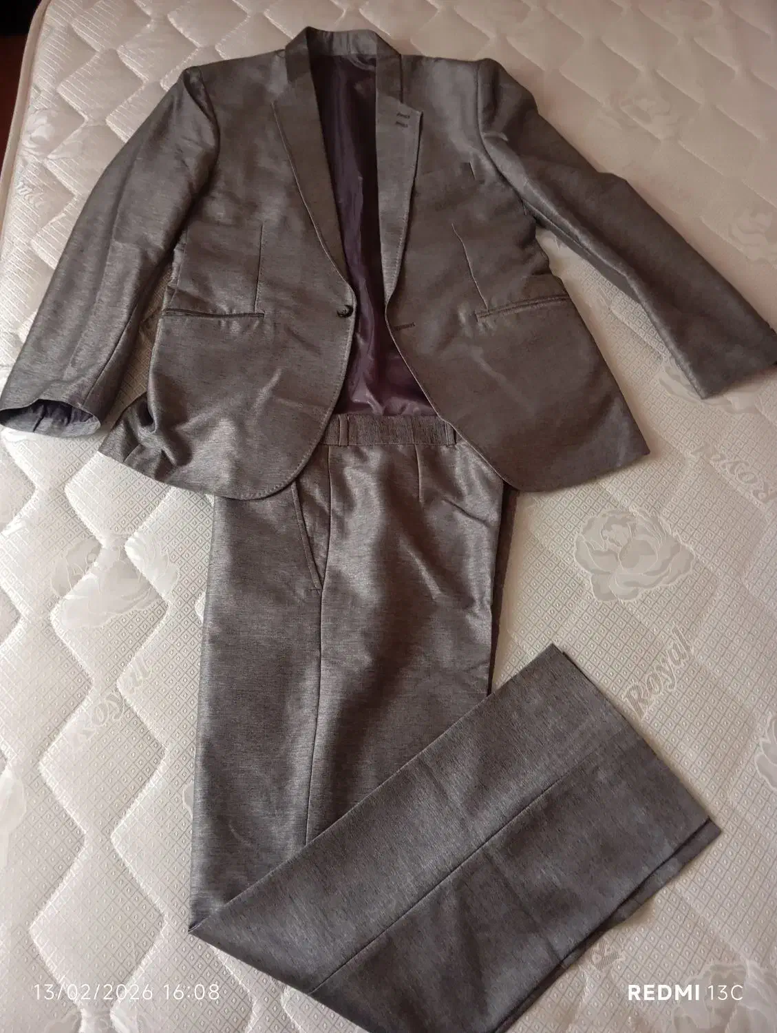 لباس|لباس|هشتگرد, فاز ۳ مهستان|دیوار