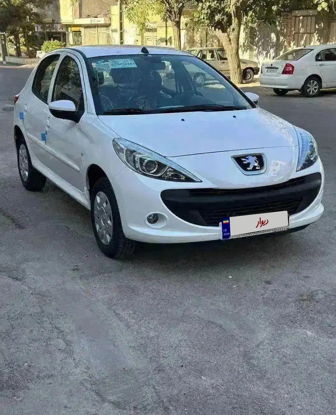 ۲۰۷تیوتری صفر ودنا۶دنده صفر سفید|خودرو سواری و وانت|تربت جام, شهرک آزادگان|دیوار