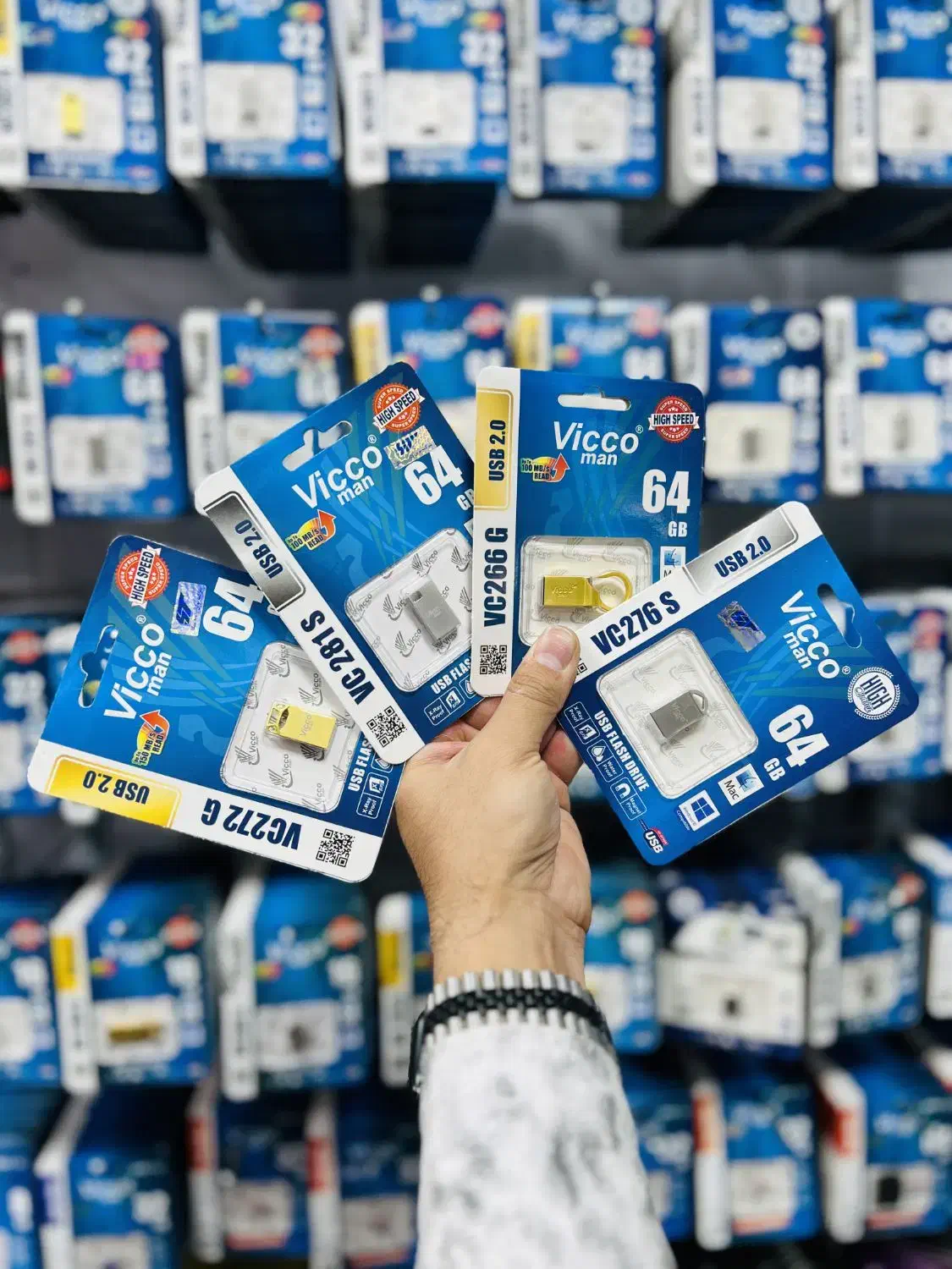 فروش رَم و فلش باگارانتی لایف تایم|لوازم جانبی موبایل و تبلت|قم, صفائیه|دیوار