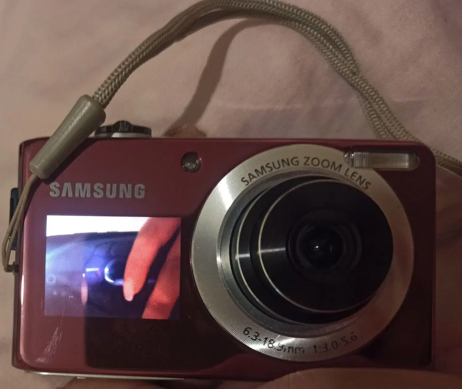 دوربین عکاسی صورتی|دوربین عکاسی و فیلم‌برداری|پردیس, فاز ۴|دیوار