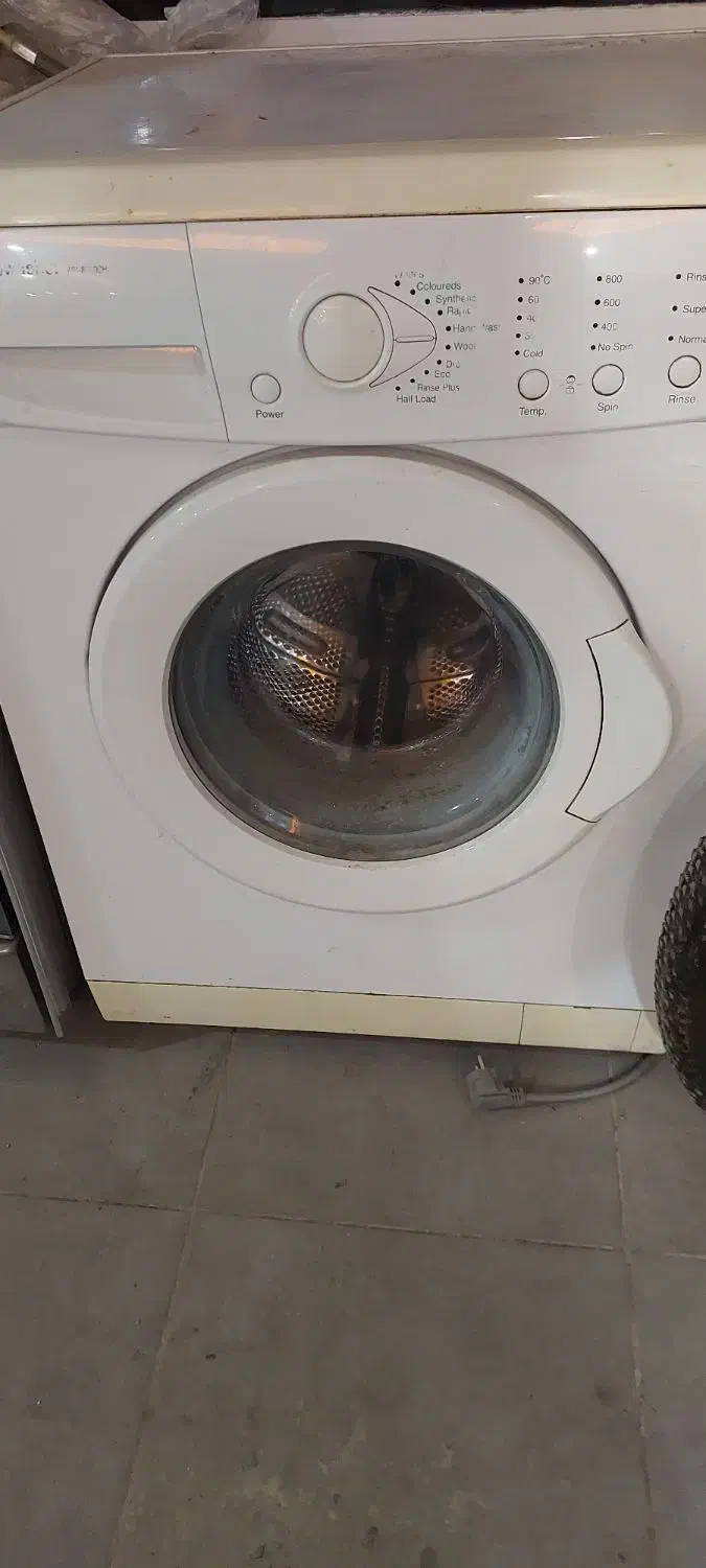 ماشین لباسشویی ال جی، ۶ کیلویی، ۵ میلیون|ماشین لباسشویی و خشک‌کن لباس|اصفهان, سودان|دیوار