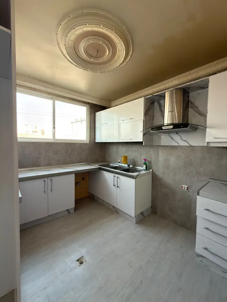 آپارتمان 110متر بازسازی شیک خیابان رکن الدوله شرقی|فروش آپارتمان|اصفهان, رکن الدوله شرقی|دیوار