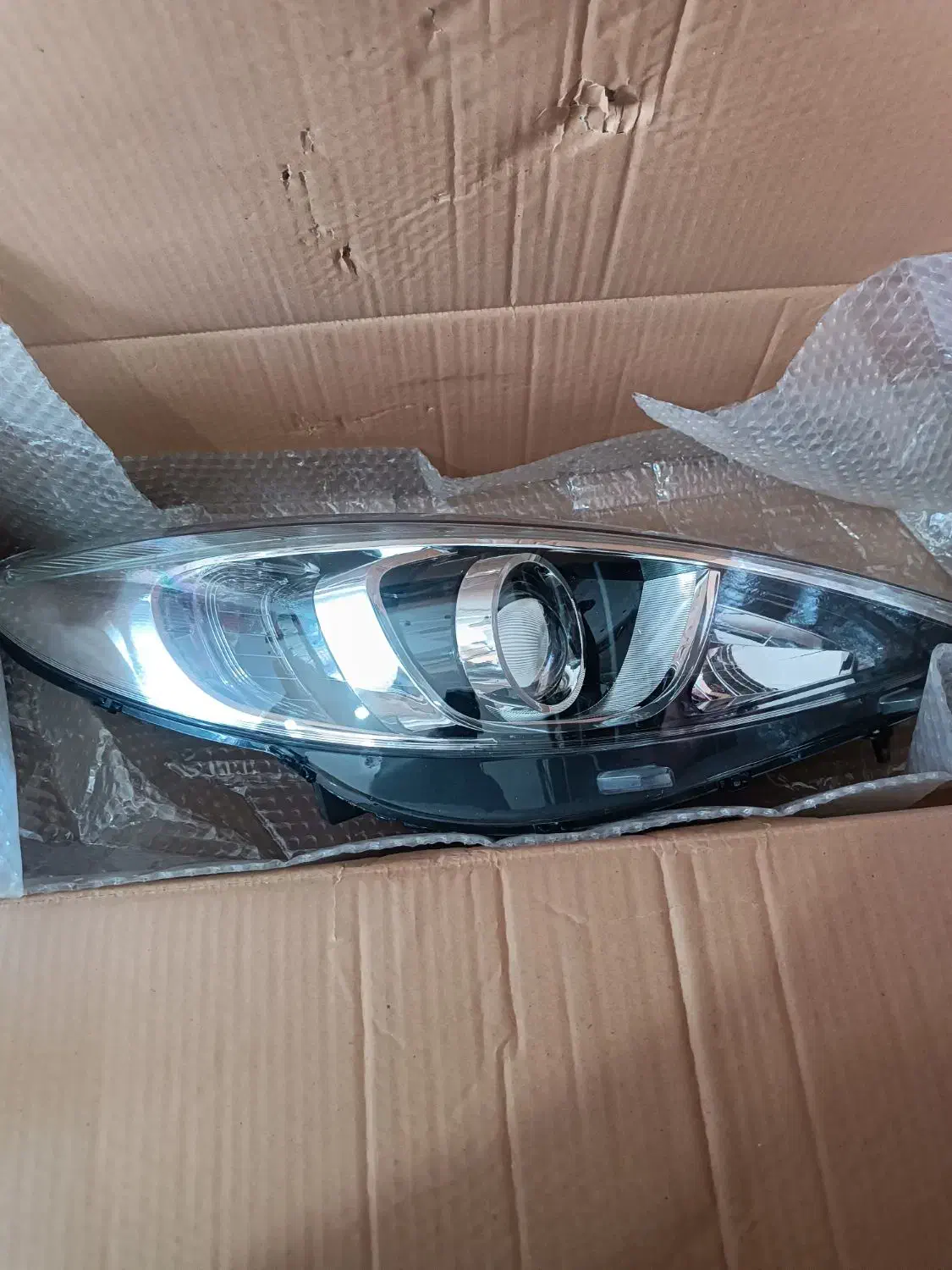 چراغ جلو 207 کروز چراغ 207مدرن دیلایت دار|قطعات یدکی و لوازم جانبی|اندیشه, اندیشه فاز ۱|دیوار