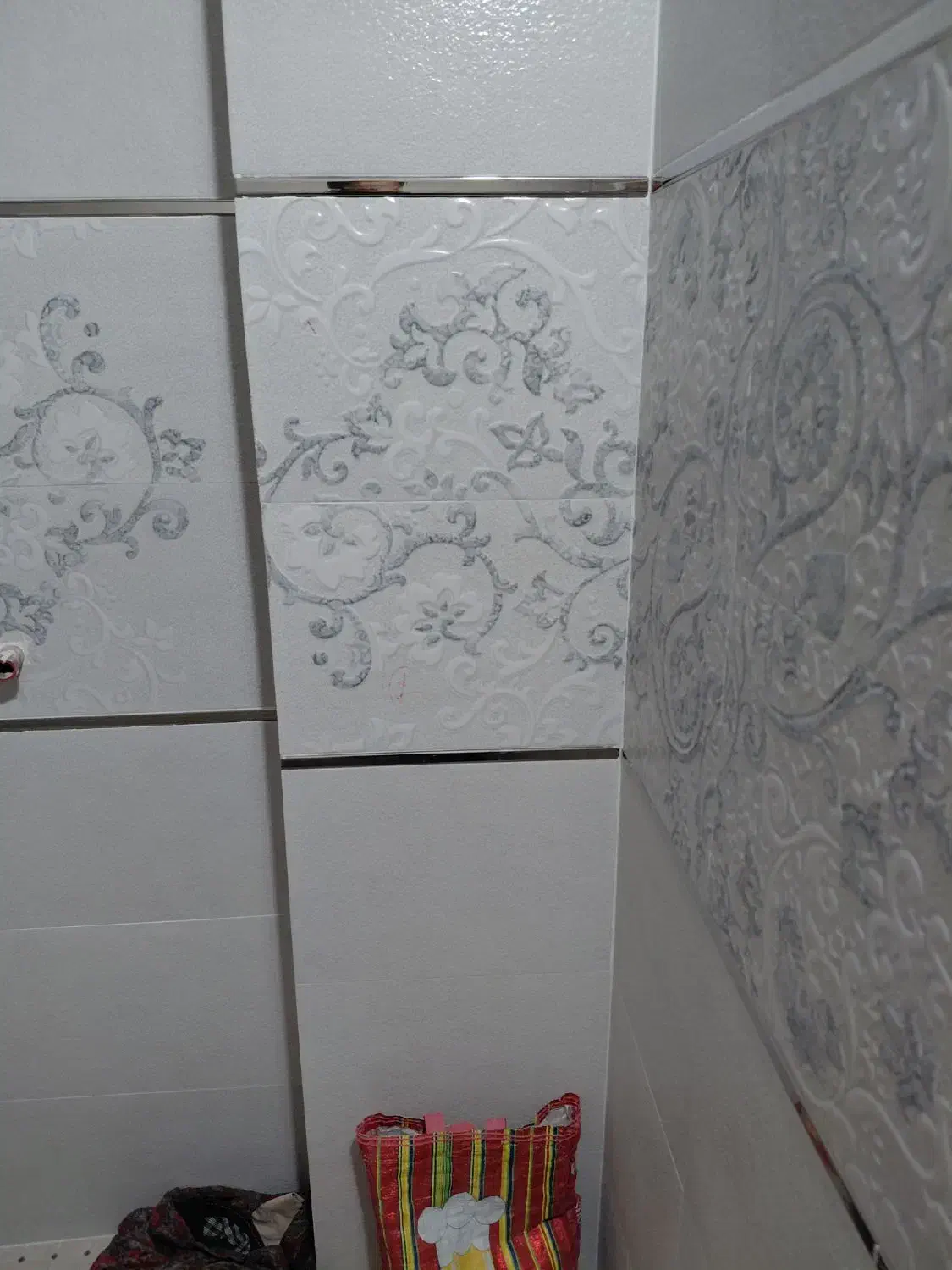 کاشی وسرامیک کاری|خدمات پیشه و مهارت|خوی, |دیوار