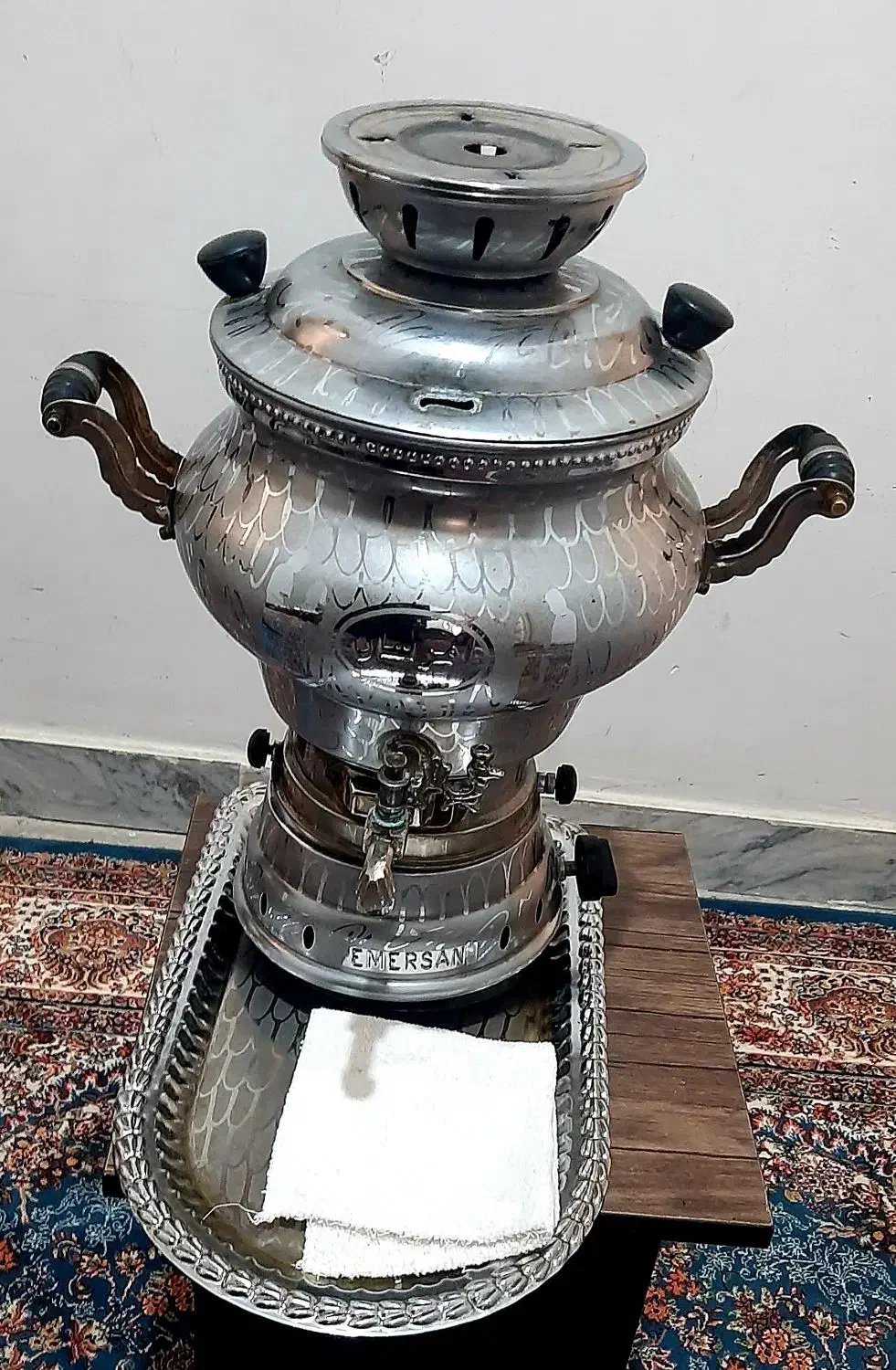 سماورگازی۴لیتری سالم باسینی جنس قدیمی وسنگین|سماور، چای‌ساز، قهوه‌ساز|ورامین, ورامین|دیوار