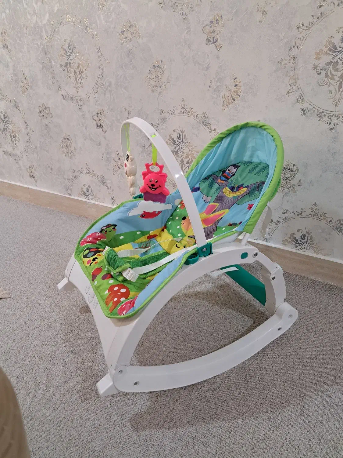 نینی لایلای|تخت و صندلی بچه|امیدیه, |دیوار