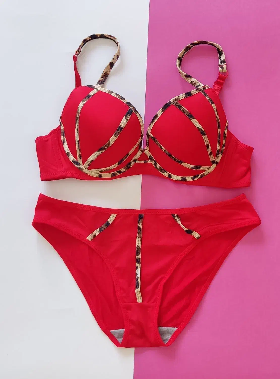 به مناسبت روز زن یکی بخر دوتا ببر|لباس|پردیس, فاز ۸|دیوار