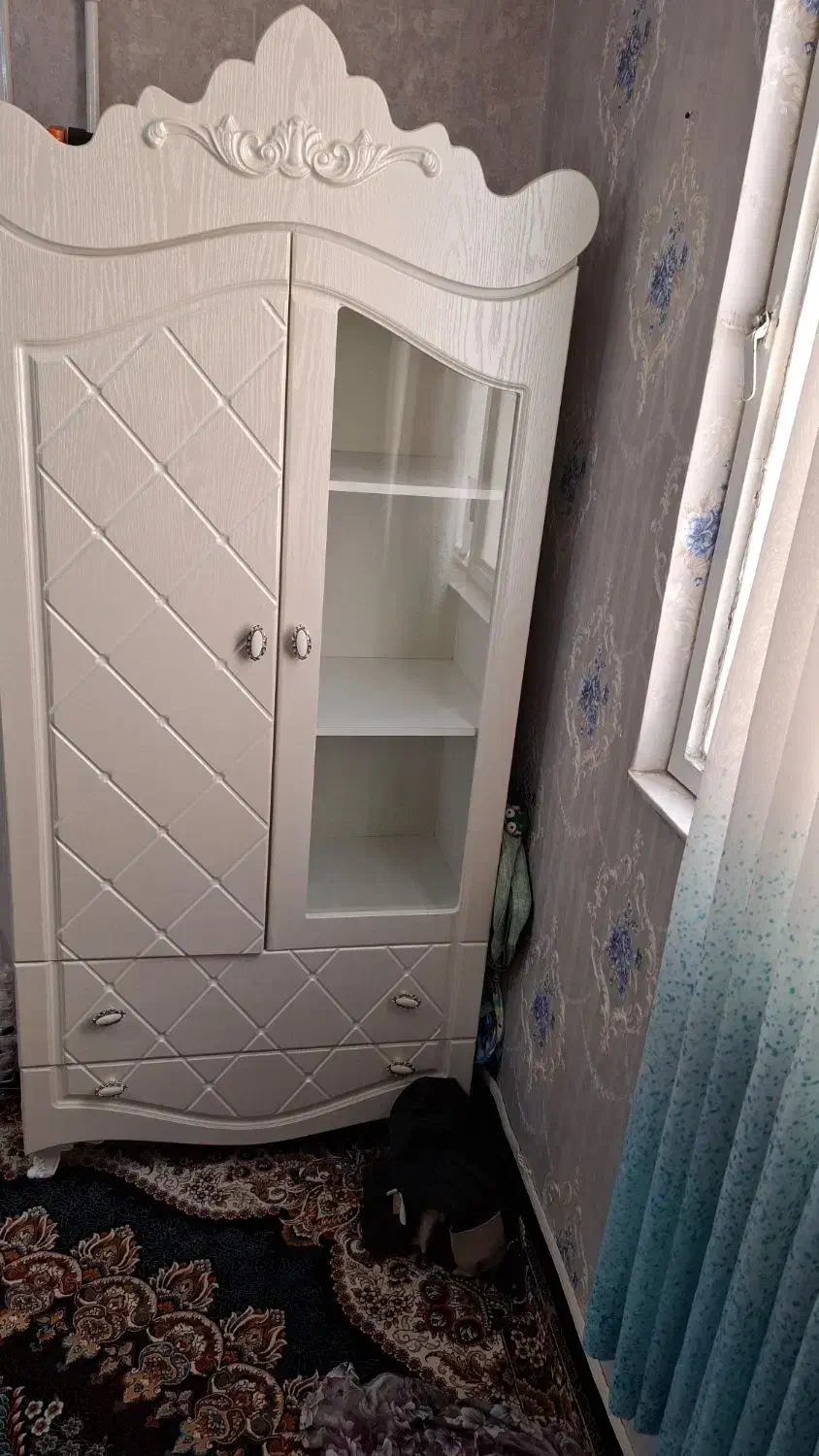 کمد|جاکفشی، کمد، دراور|کرج, حصارک بالا|دیوار