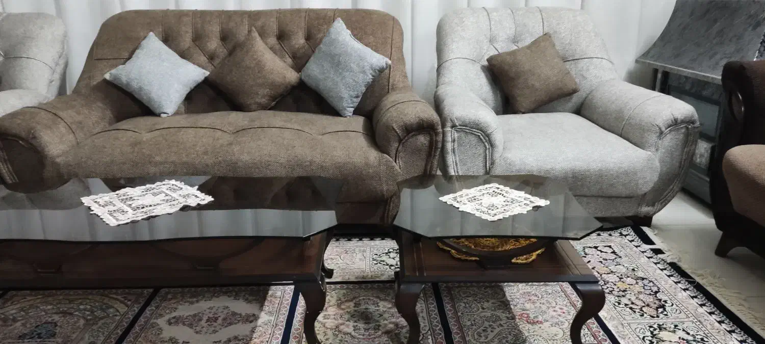 مبل هفت نفره نوی نوبا سه عددمیز جلو مبلی|مبلمان خانگی و میز عسلی|تربتحیدریه, طالقانی|دیوار