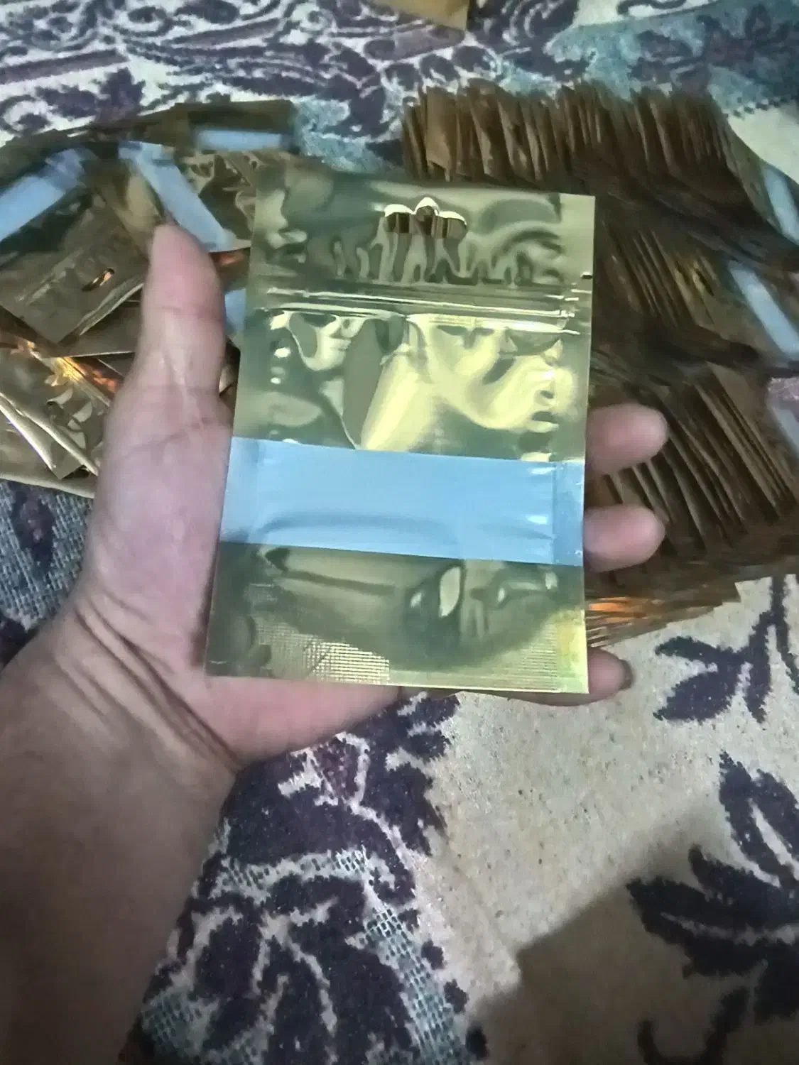 پاکت کادو|ظروف نگهدارنده، پلاستیکی، یک‌بارمصرف|شیراز, طلاب|دیوار