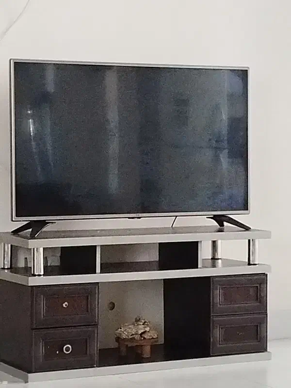 تلویزیون ال جی 49اینچ|تلویزیون و پروژکتور|گرگان, |دیوار