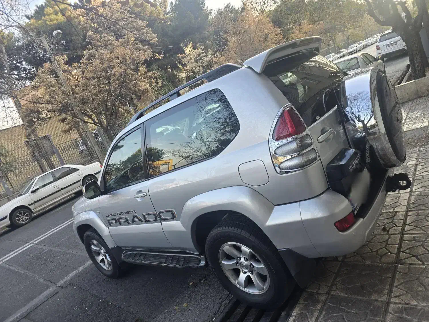 پرادو ۲۰۰۸ دو درب ۴ سیلندر فول|خودرو سواری و وانت|تهران, نیاوران|دیوار