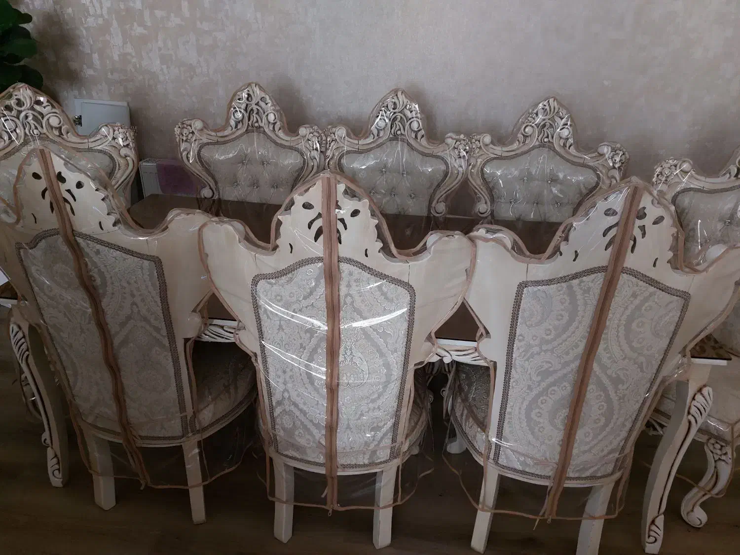 میز ناهار خوری ۸ نفره کلاسیک نو|میز و صندلی غذاخوری|آباده, |دیوار