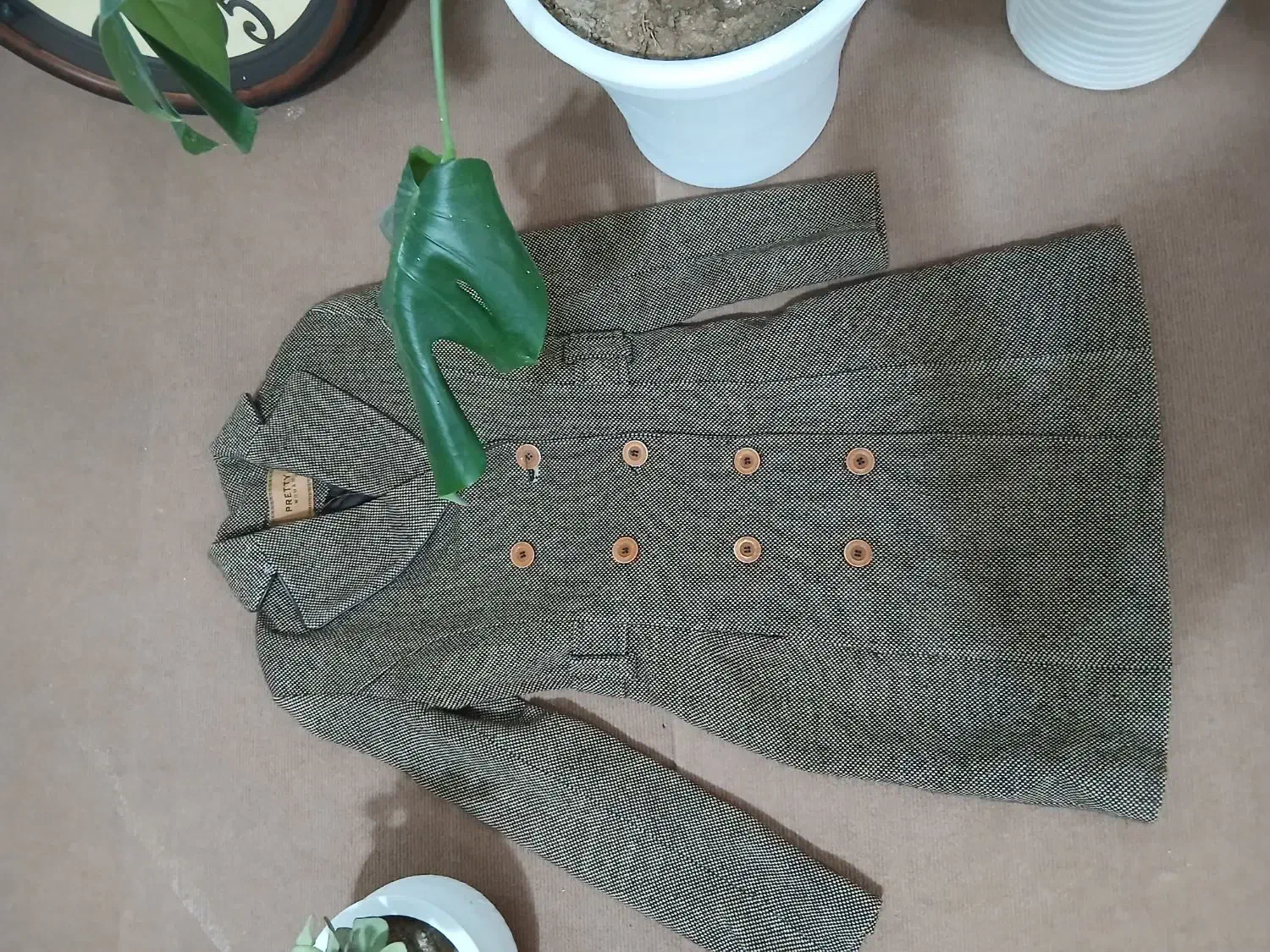 مانتو قهوه‌ای|لباس|ابهر, |دیوار