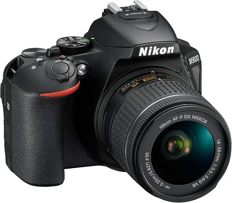 دوربین nikon d5600|دوربین عکاسی و فیلمبرداری|اصفهان, سروستان|دیوار