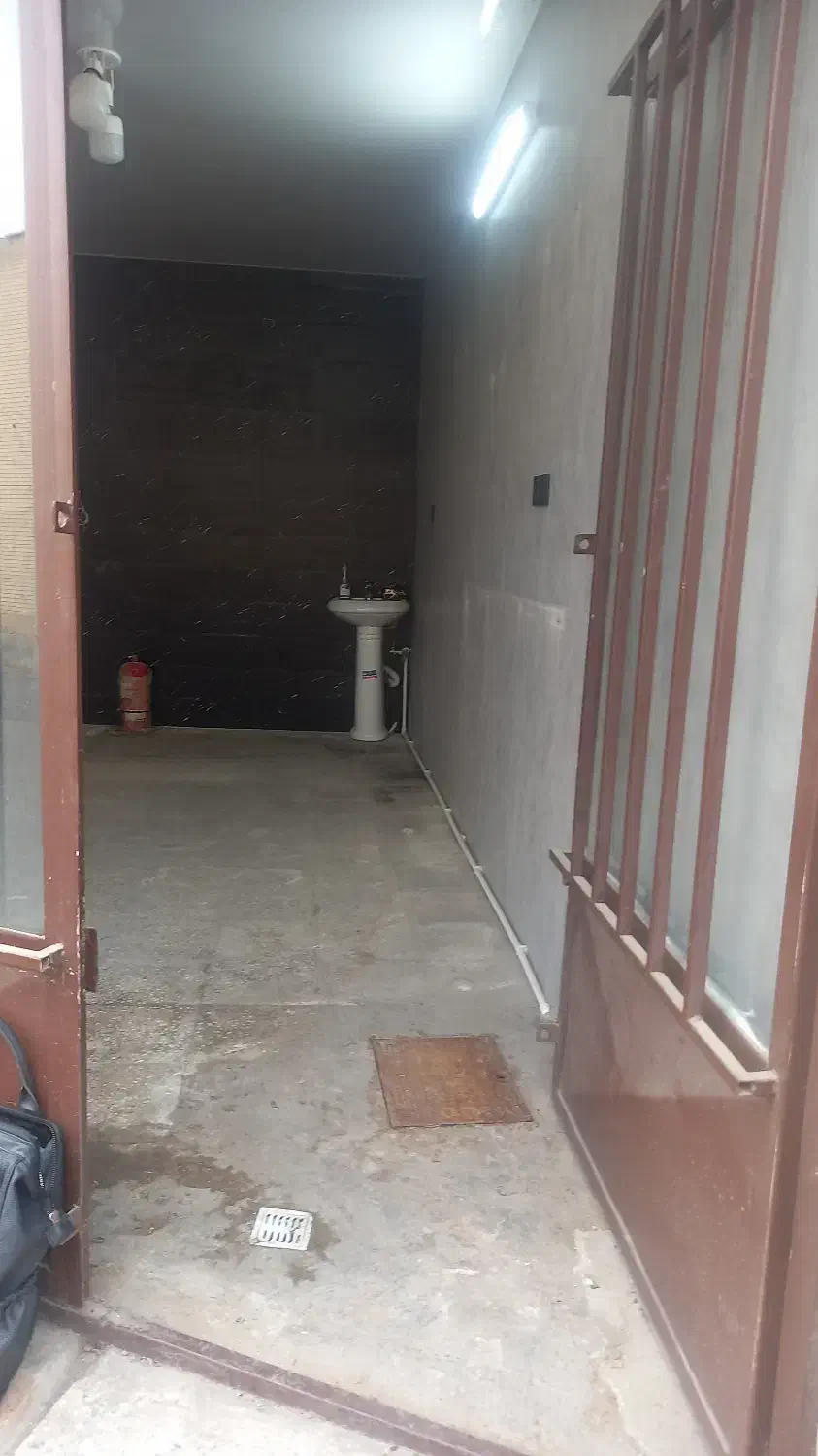 فروش مغازه ۱۶ متری کاوه|فروش مغازه و غرفه|اصفهان, پوریای ولی|دیوار