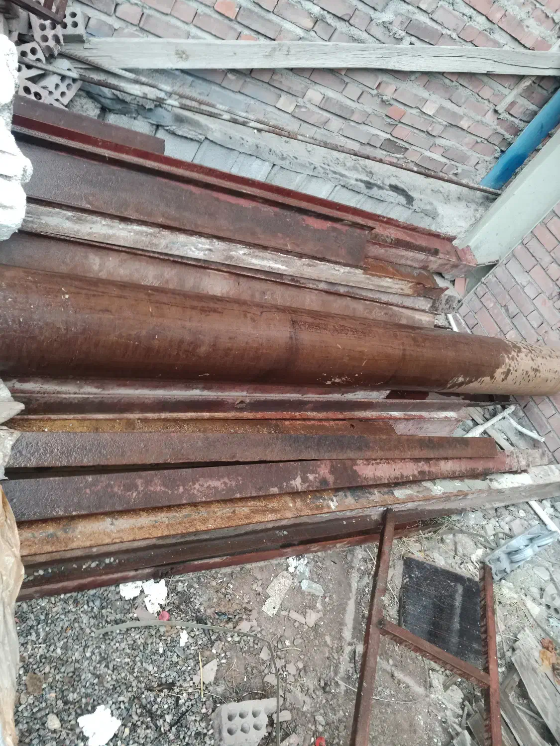تیر آهن دست دوم سالم|مصالح و تجهیزات ساختمان|کرمان, |دیوار
