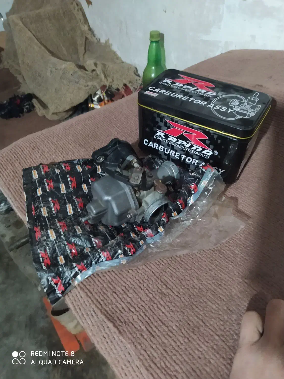 کاربرات، اصلی ژاپن|قطعات یدکی و لوازم جانبی|رشت, سلیمانداراب|دیوار